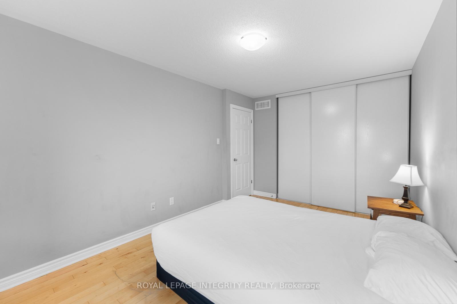 Photo 24 of 410 Goldenbrook Way, Ottawa, Avalon East — HOMEH
