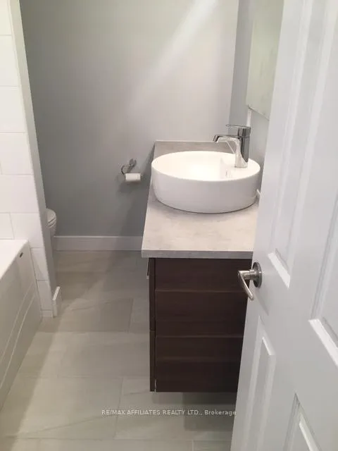 Photo 8 of Unit B, 1258 Firestone Crescent, Ottawa, Queensway Terrace South/Ridgeview — HOMEH