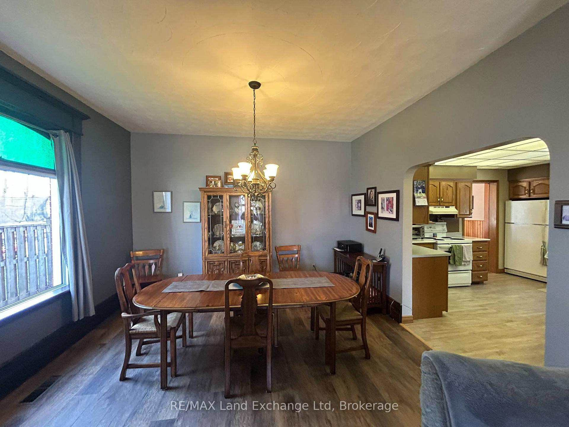 Photo 16 of 327 Frances Street, North Huron, Wingham — HOMEH