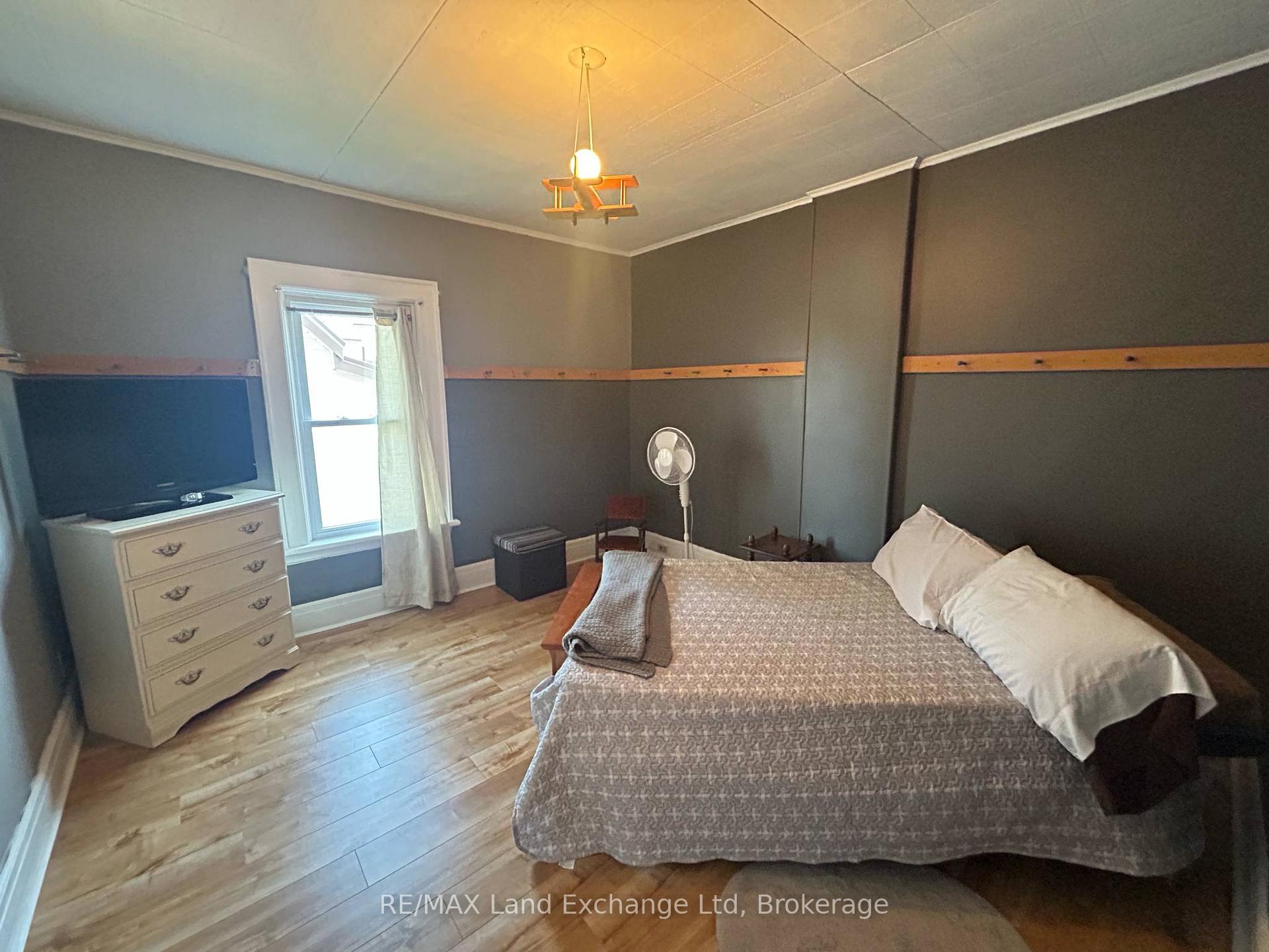 Photo 20 of 327 Frances Street, North Huron, Wingham — HOMEH
