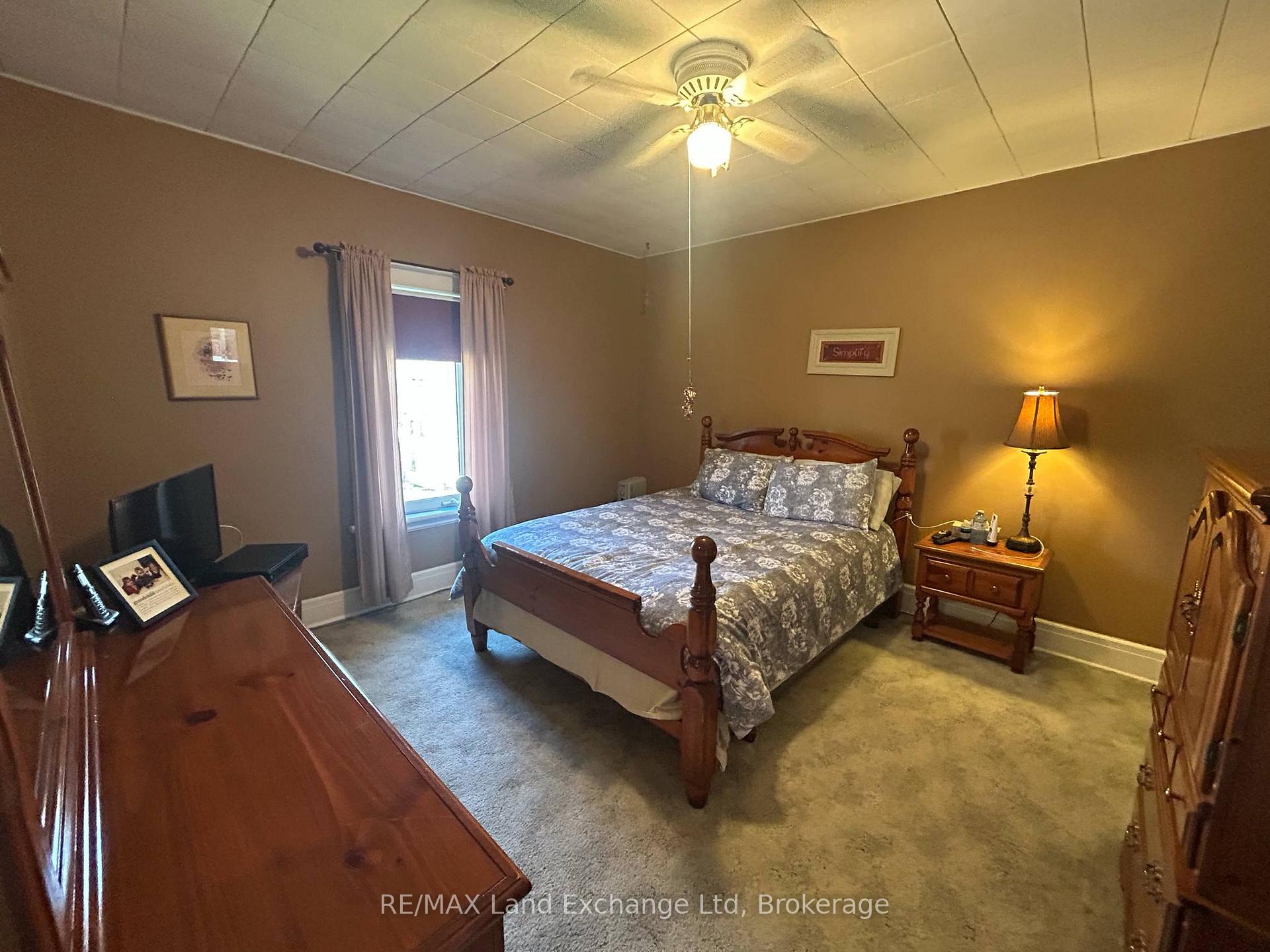 Photo 23 of 327 Frances Street, North Huron, Wingham — HOMEH