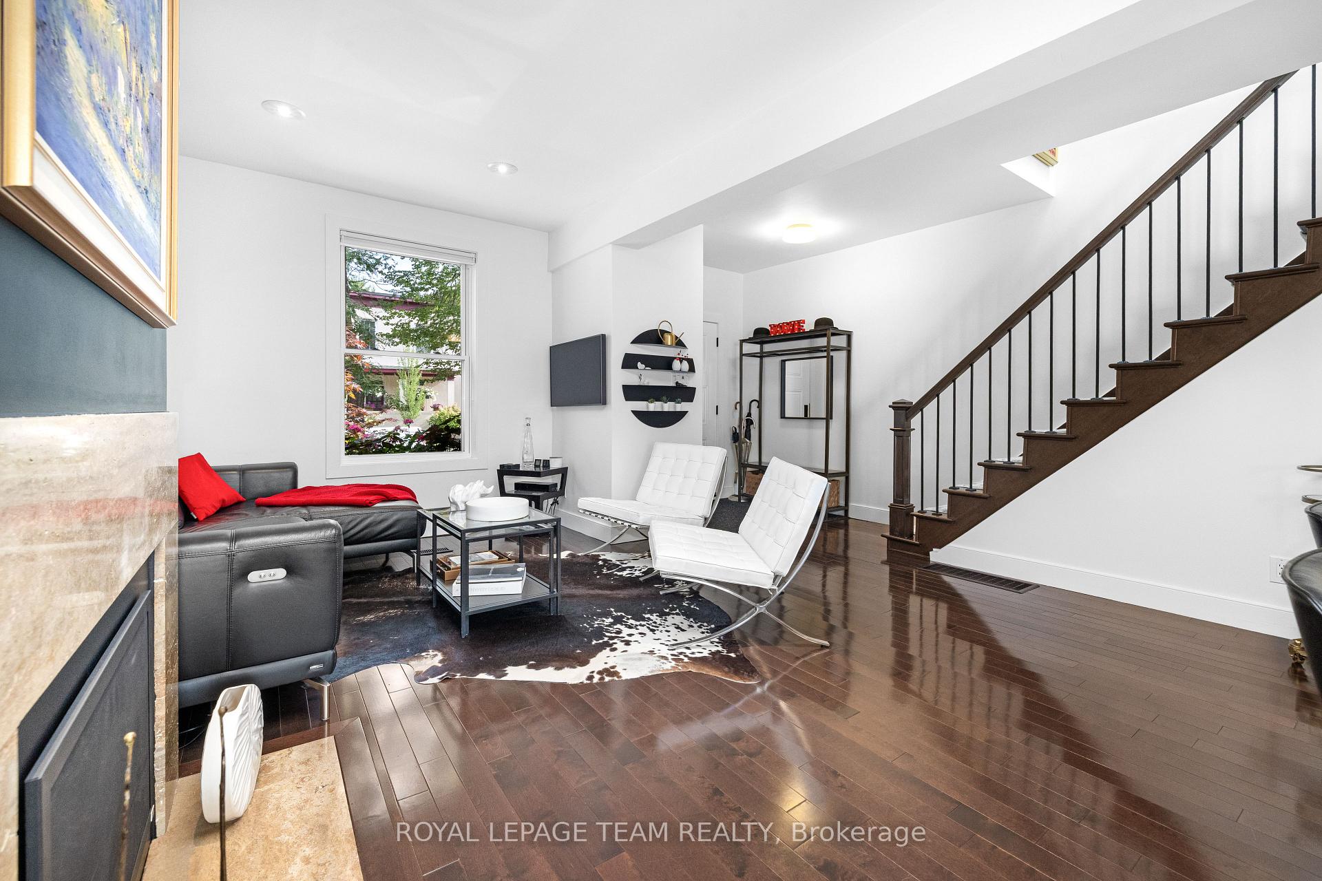 Photo 6 of 19 Crichton Street, Ottawa, New Edinburgh — HOMEH