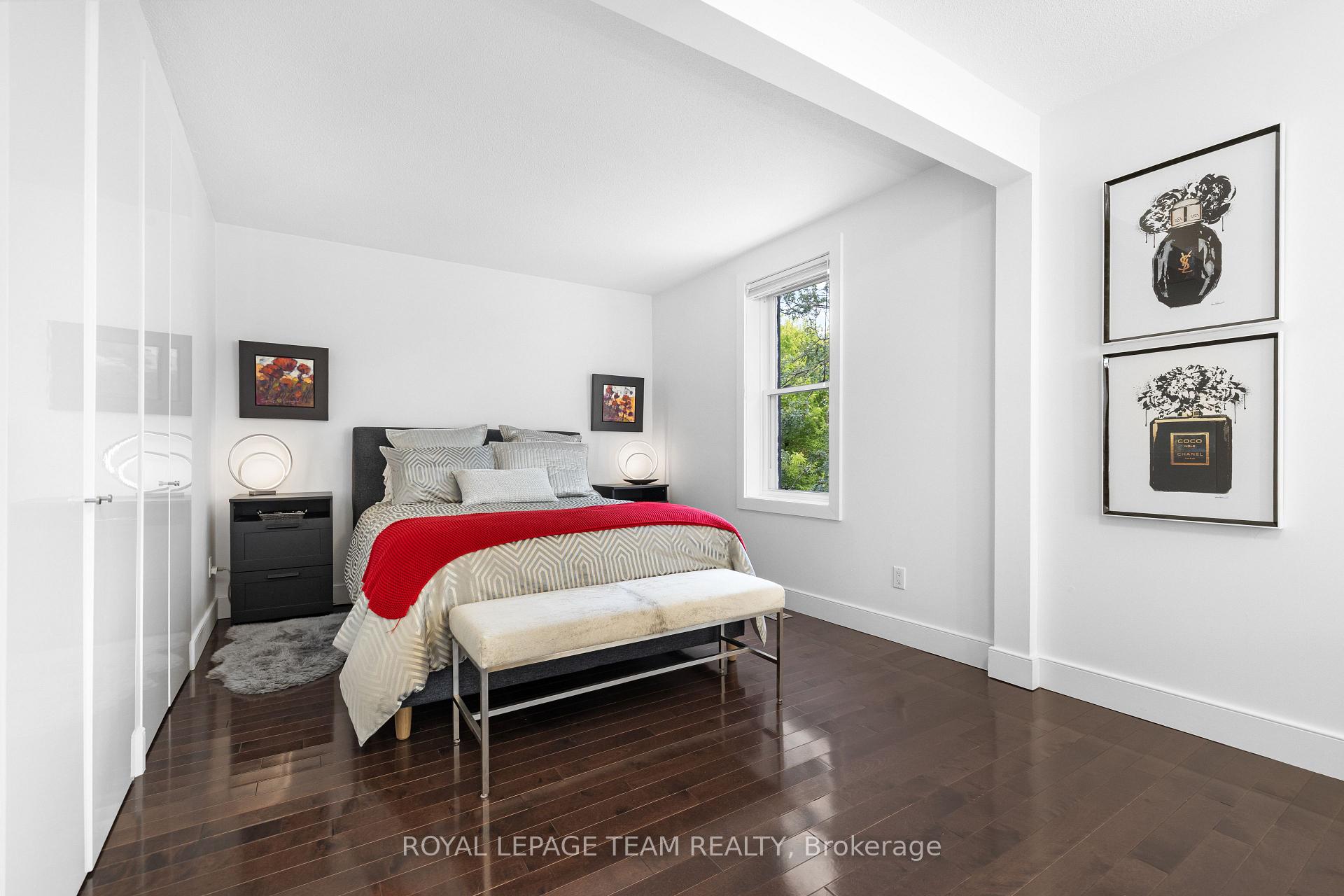 Photo 17 of 19 Crichton Street, Ottawa, New Edinburgh — HOMEH