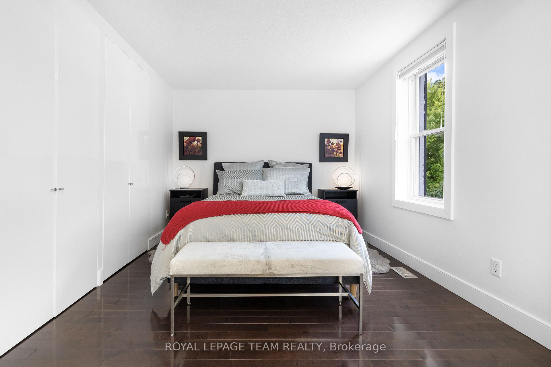 Photo 18 of 19 Crichton Street, Ottawa, New Edinburgh — HOMEH