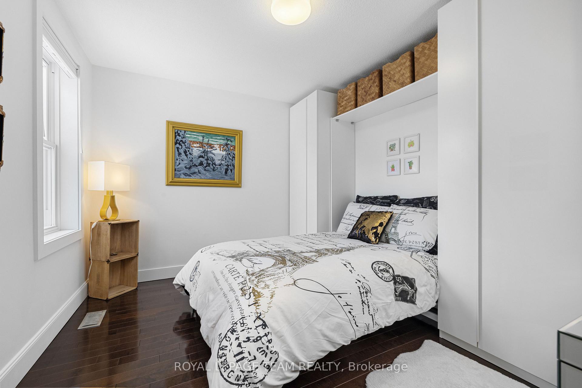 Photo 20 of 19 Crichton Street, Ottawa, New Edinburgh — HOMEH