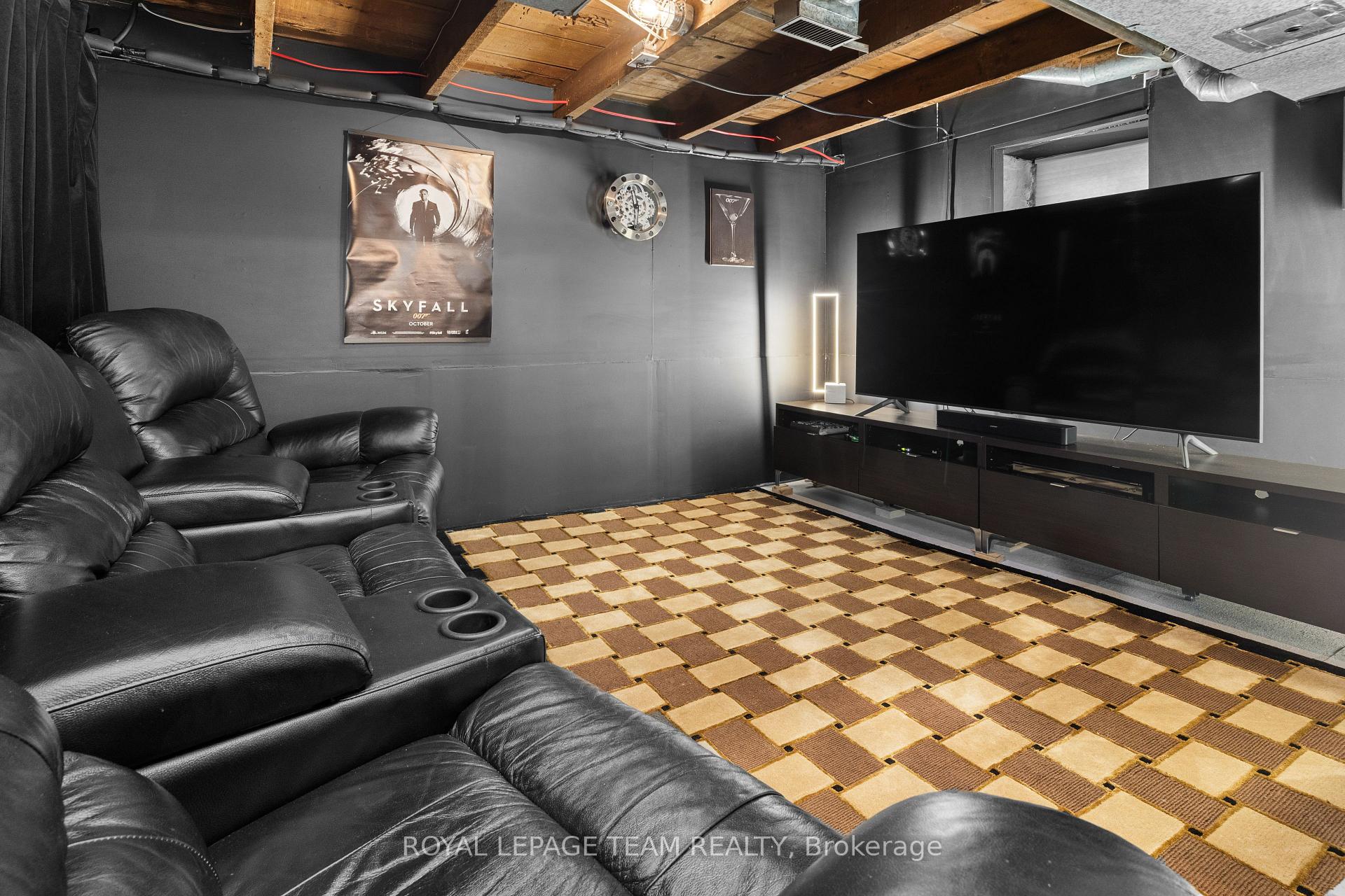 Photo 23 of 19 Crichton Street, Ottawa, New Edinburgh — HOMEH
