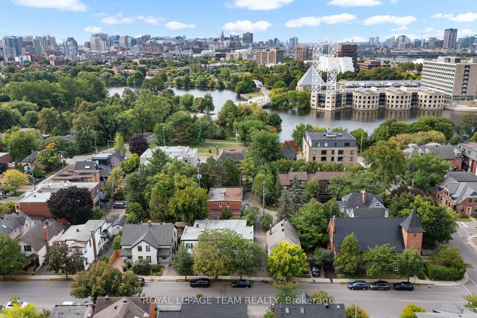 Photo 29 of 19 Crichton Street, Ottawa, New Edinburgh — HOMEH