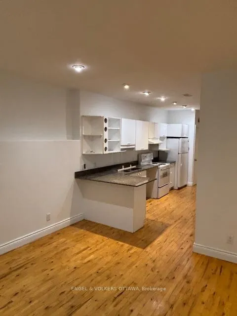 Photo 8 of Unit B, 306 Presland Road, Ottawa, Overbrook/Castle Heights — HOMEH
