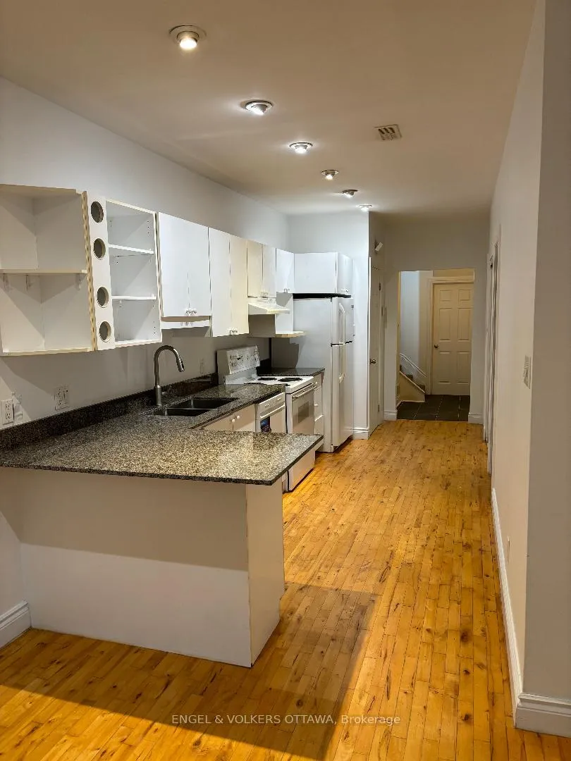 Photo 11 of Unit B, 306 Presland Road, Ottawa, Overbrook/Castle Heights — HOMEH