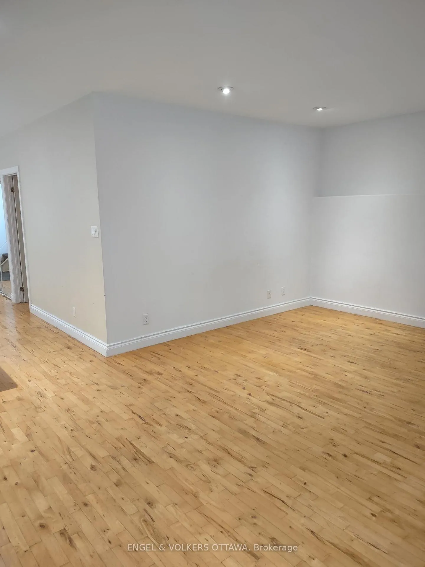 Photo 17 of Unit B, 306 Presland Road, Ottawa, Overbrook/Castle Heights — HOMEH