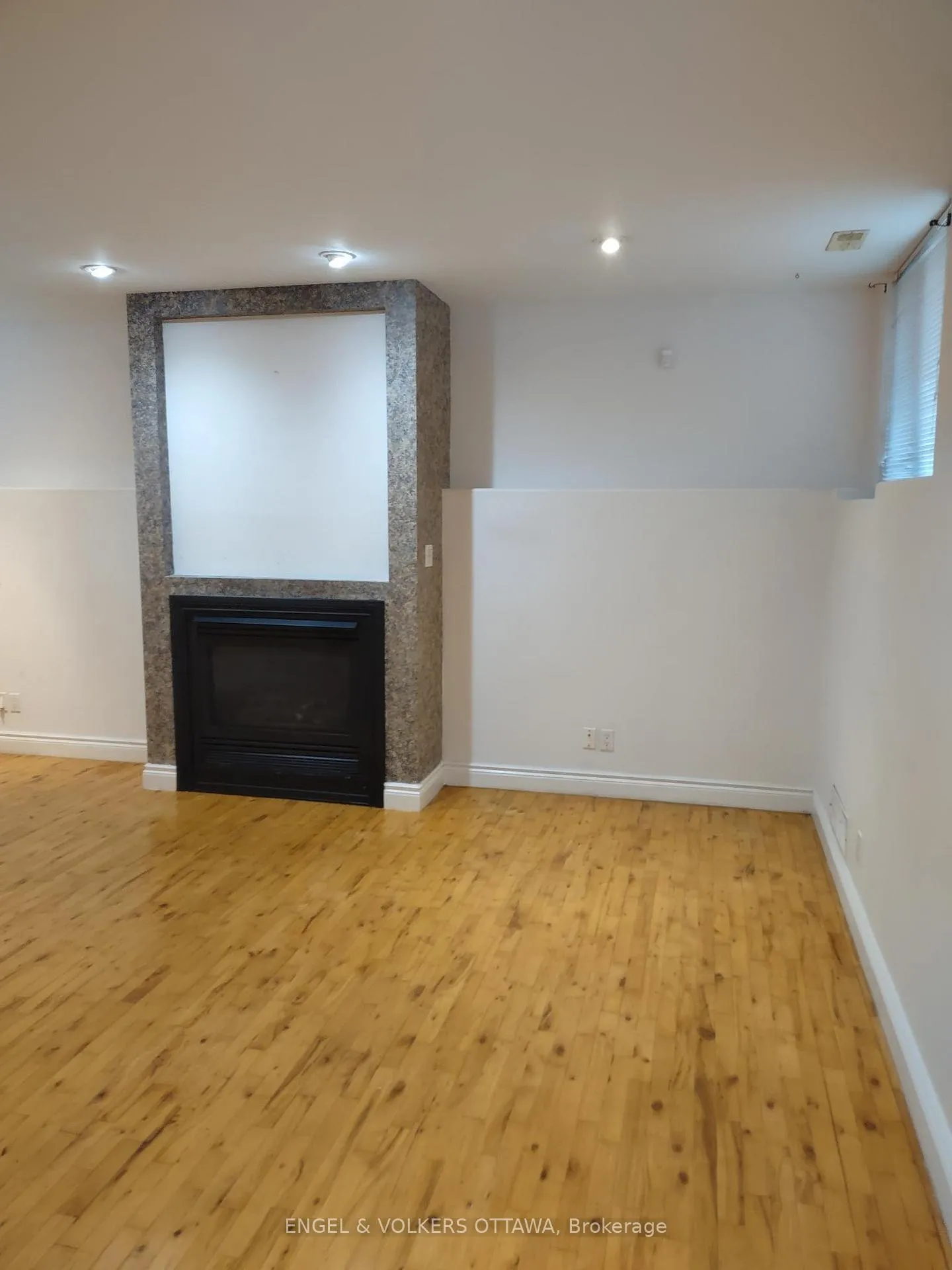 Photo 19 of Unit B, 306 Presland Road, Ottawa, Overbrook/Castle Heights — HOMEH