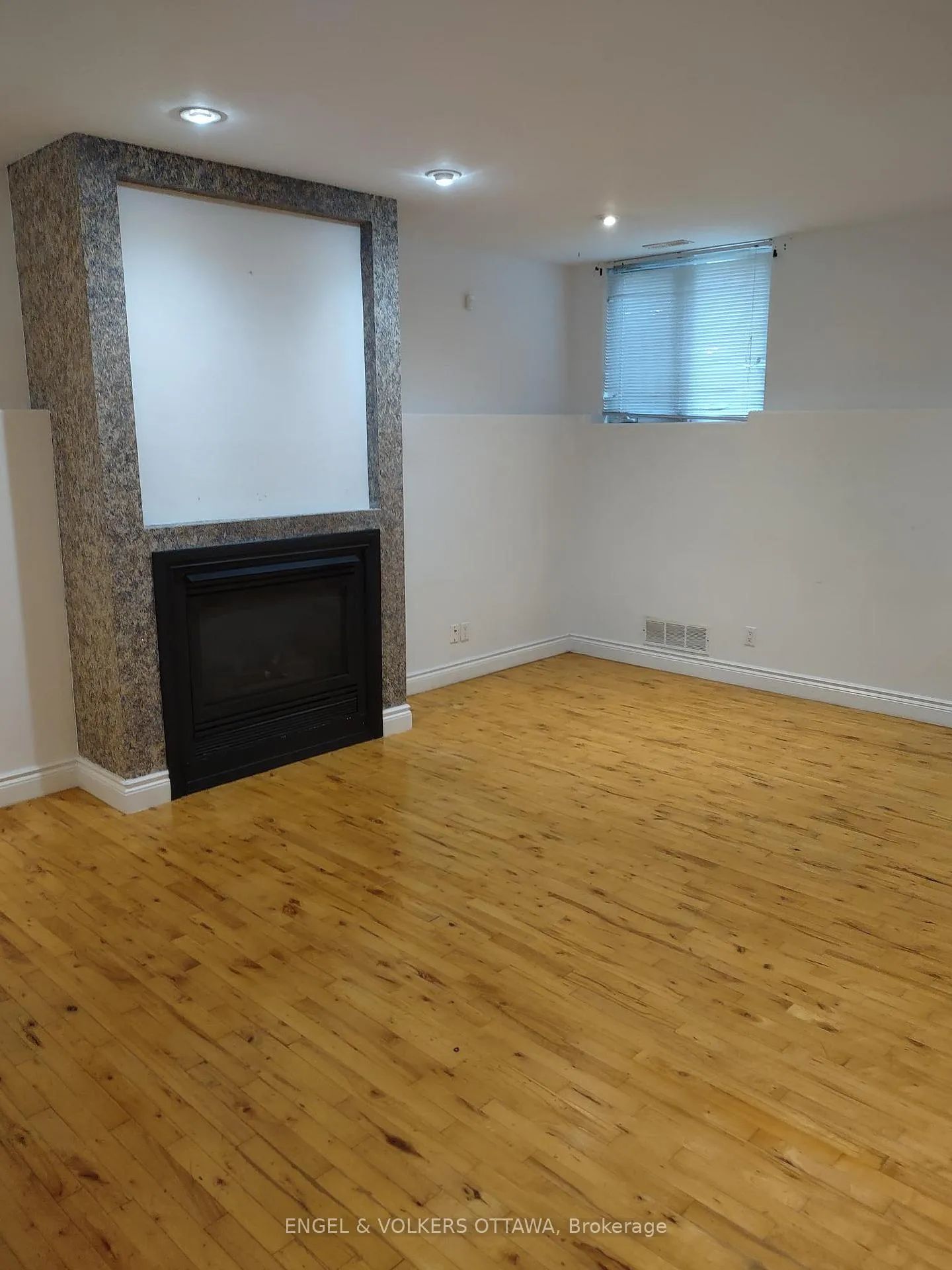 Photo 21 of Unit B, 306 Presland Road, Ottawa, Overbrook/Castle Heights — HOMEH