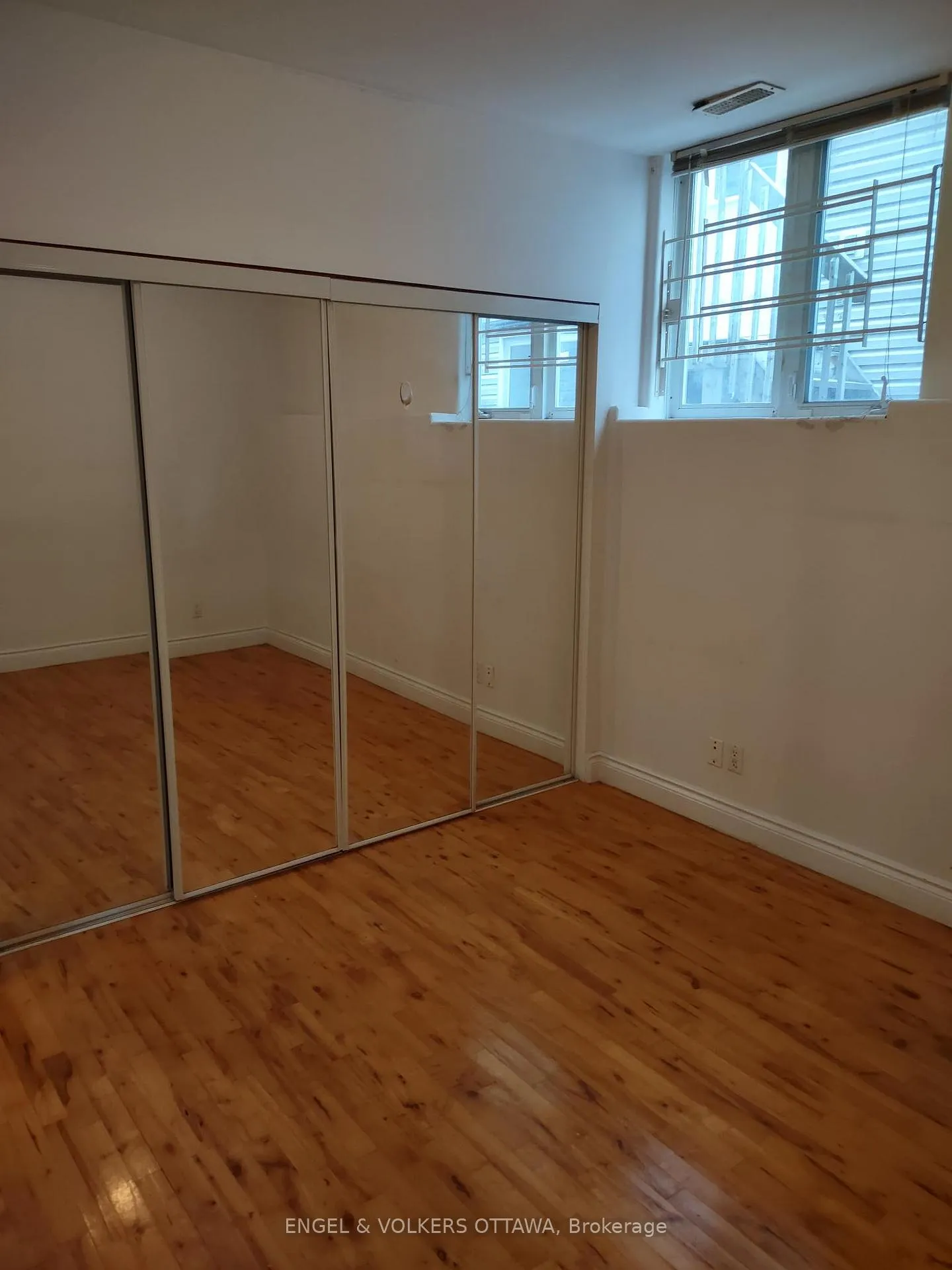 Photo 27 of Unit B, 306 Presland Road, Ottawa, Overbrook/Castle Heights — HOMEH
