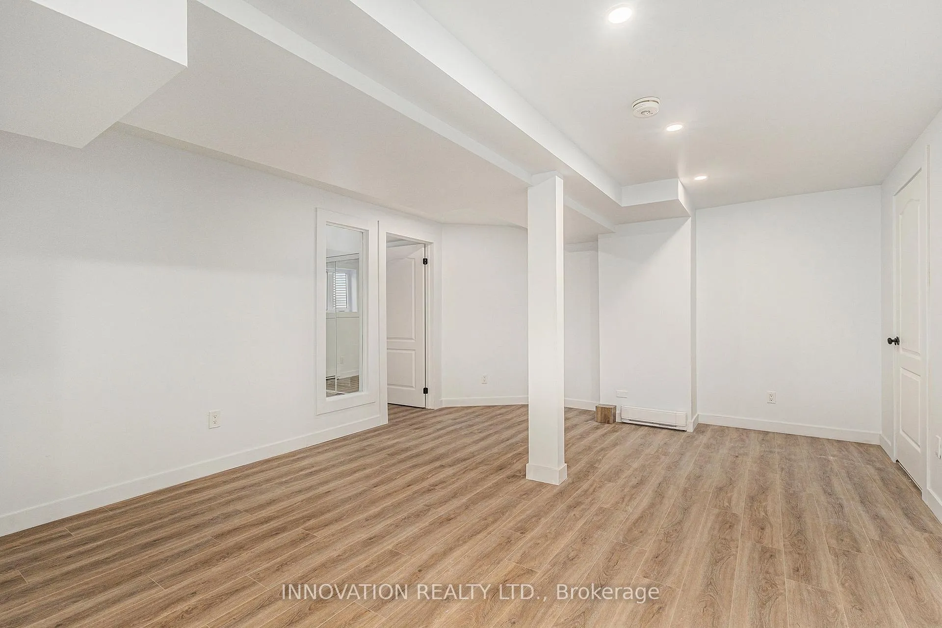 Photo 4 of Unit B, 1665 Teakdale Avenue, Ottawa, Chapel Hill — HOMEH