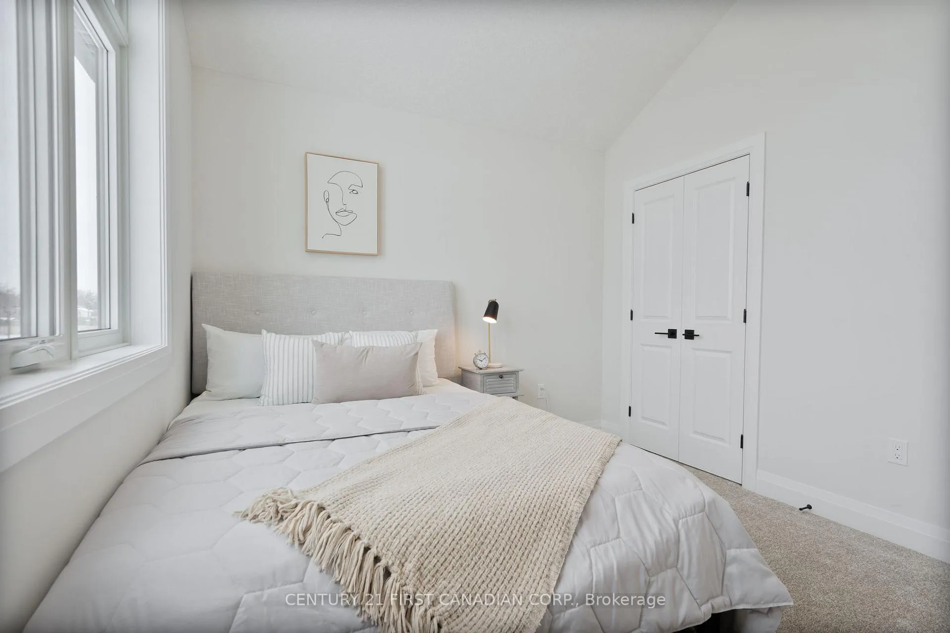 Photo 19 of 64 Postma Crescent, North Middlesex, Ailsa Craig — HOMEH