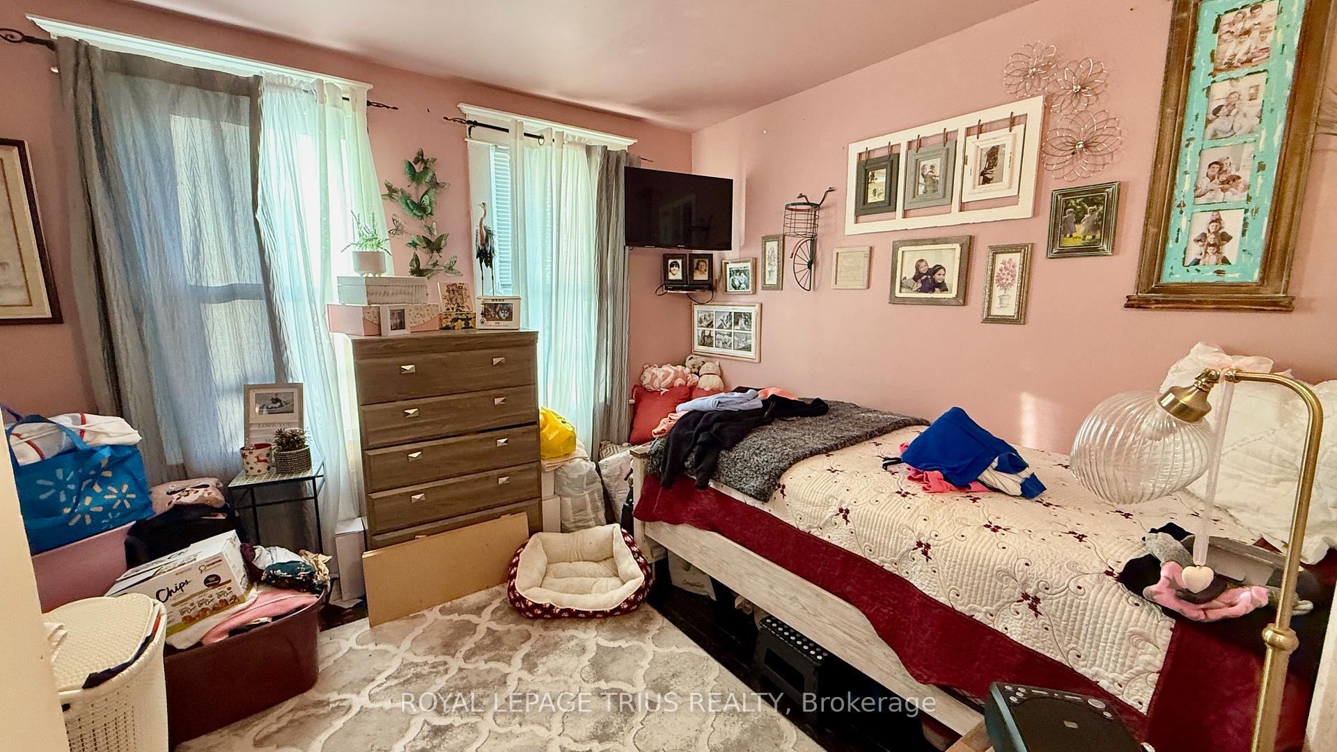 Photo 6 of 217 Queen Street N, Norfolk, Simcoe — HOMEH