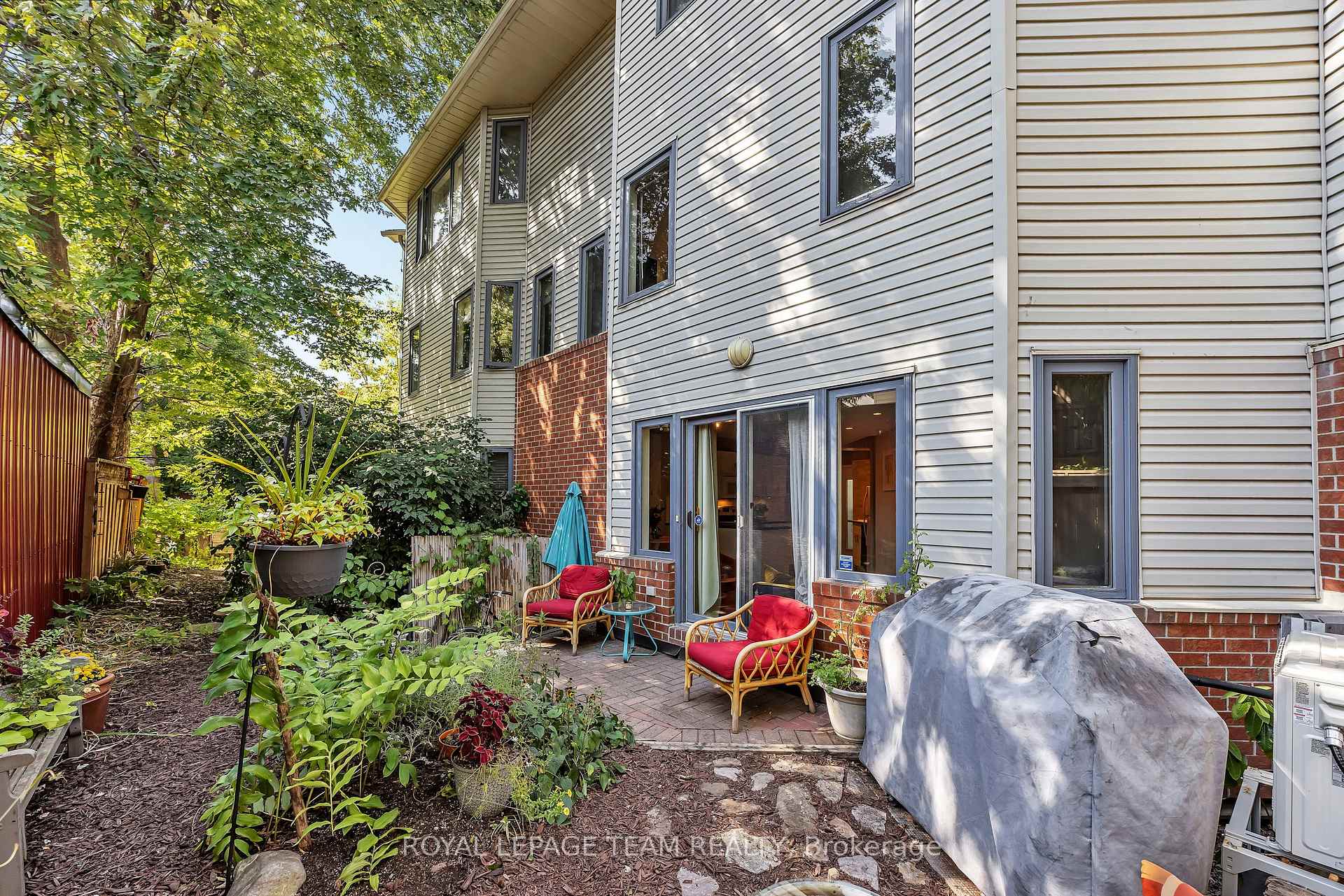 Photo 9 of Unit 9, 518 Lisgar Street, Ottawa, Ottawa Centre — HOMEH
