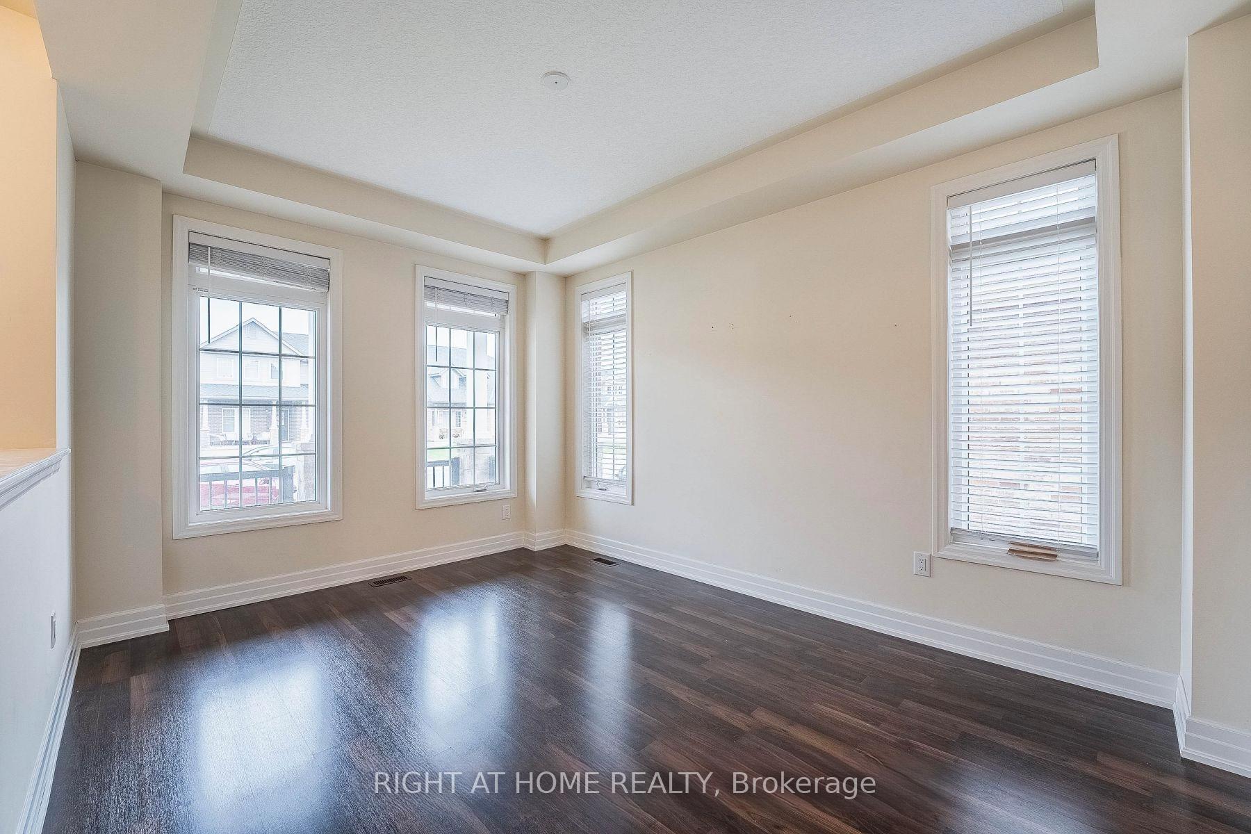 Photo 4 of 9486 Tallgrass Avenue, Niagara Falls, Lyons Creek — HOMEH