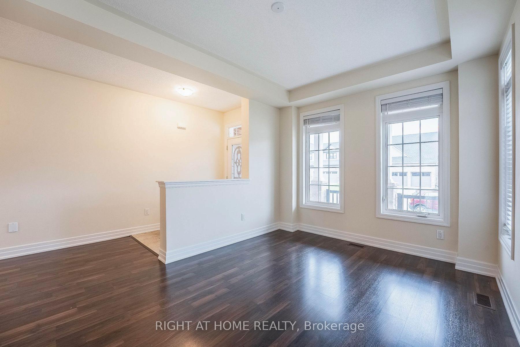 Photo 5 of 9486 Tallgrass Avenue, Niagara Falls, Lyons Creek — HOMEH
