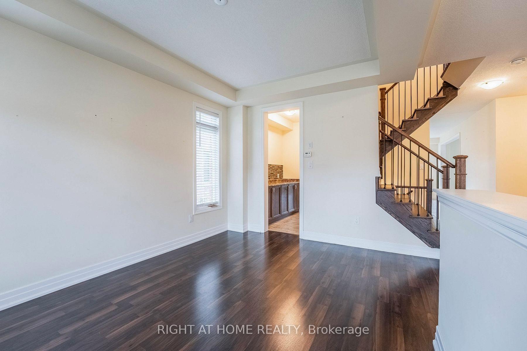 Photo 6 of 9486 Tallgrass Avenue, Niagara Falls, Lyons Creek — HOMEH