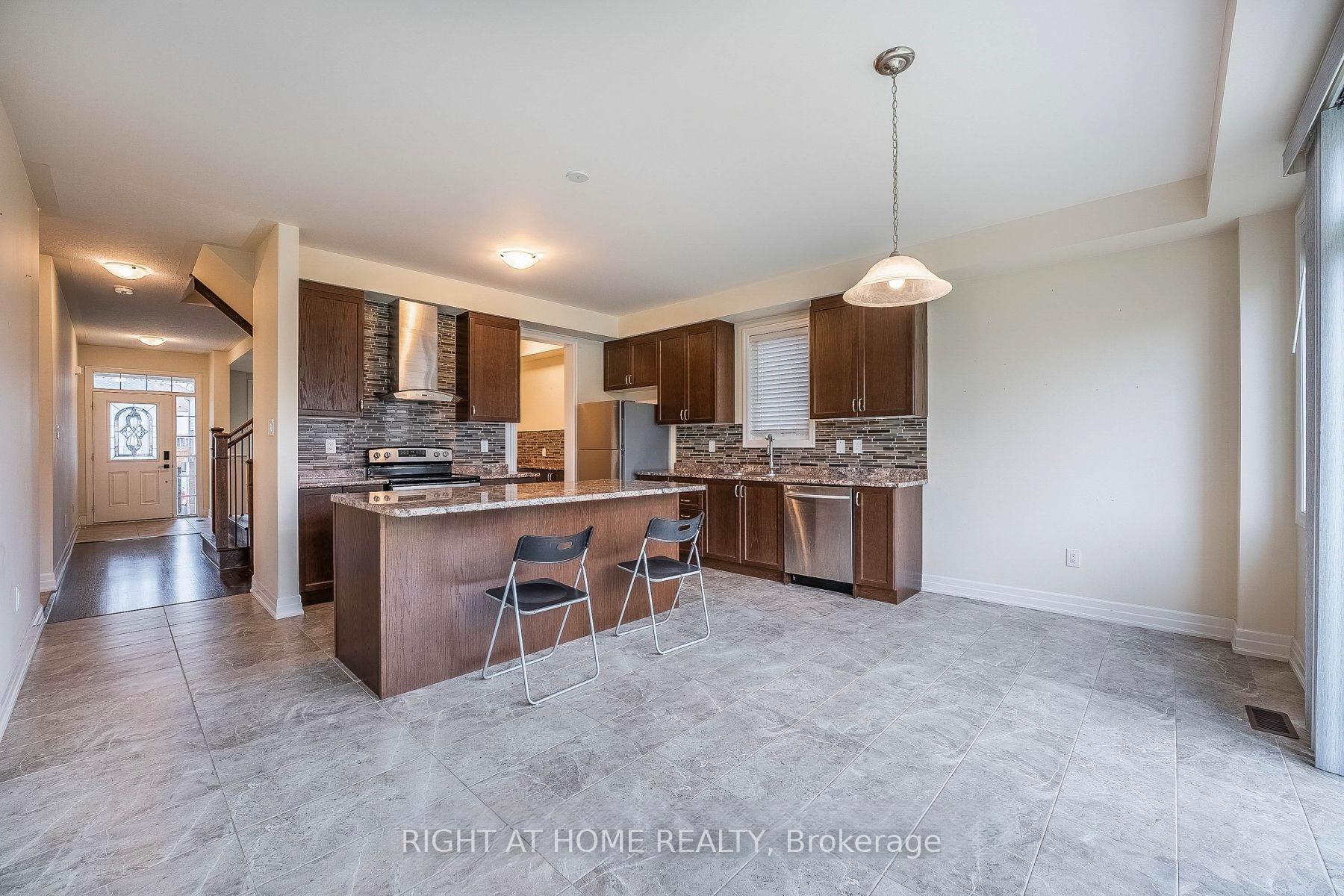 Photo 15 of 9486 Tallgrass Avenue, Niagara Falls, Lyons Creek — HOMEH