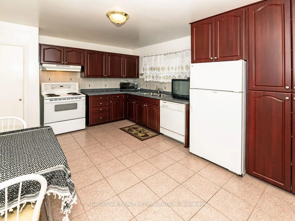 Photo 7 of 1313 Rideout Crescent, Ottawa, Parkway Park — HOMEH