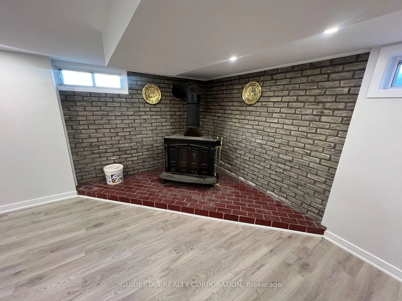Photo 16 of 1313 Rideout Crescent, Ottawa, Parkway Park — HOMEH