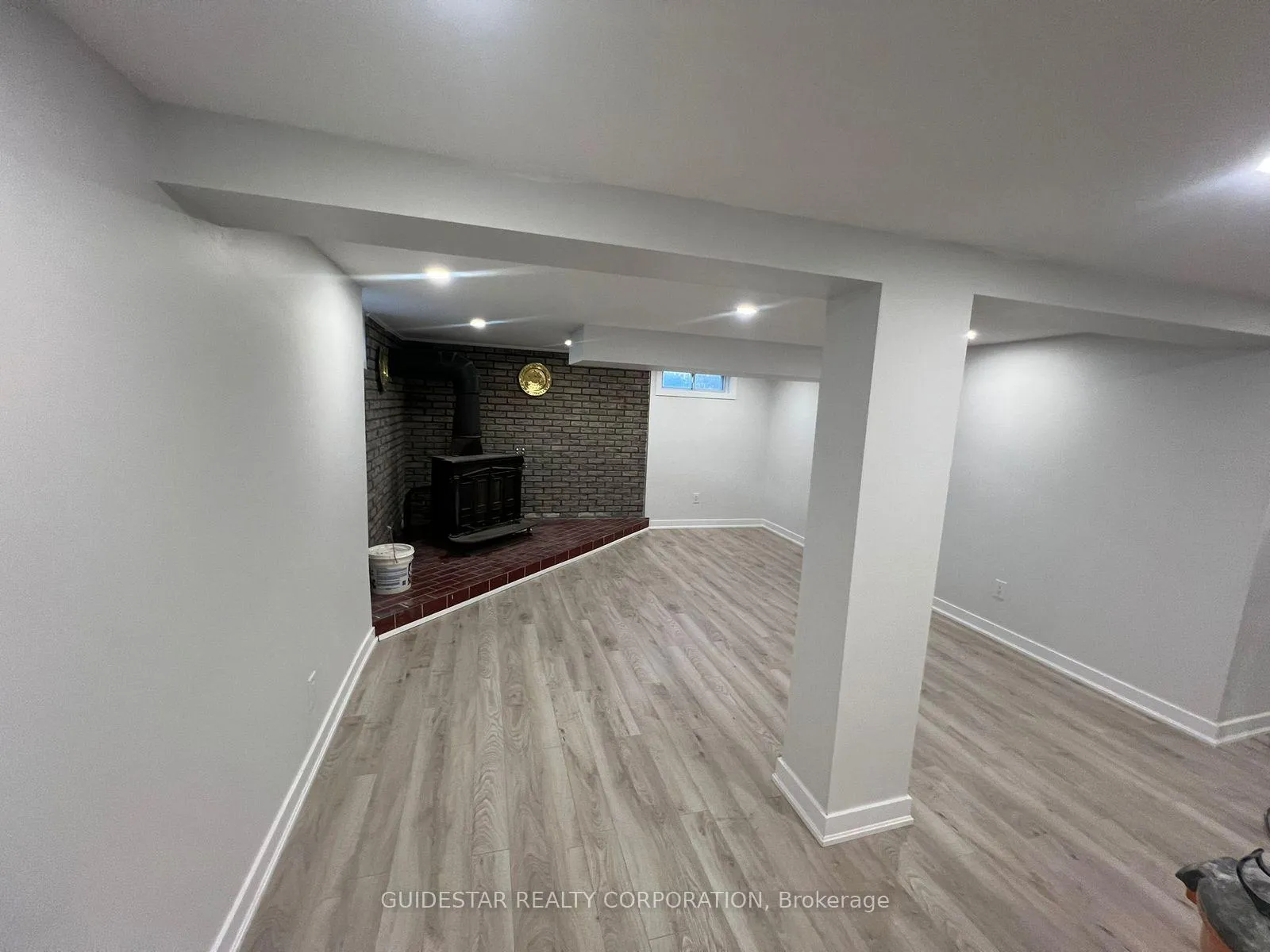 Photo 18 of 1313 Rideout Crescent, Ottawa, Parkway Park — HOMEH