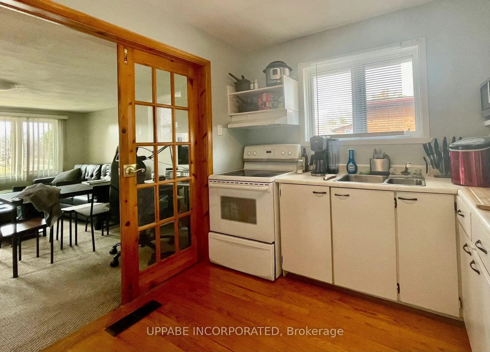 Photo 7 of Unit Unit B, 704 Claude Street, Ottawa, Castle Heights/Rideau High — HOMEH
