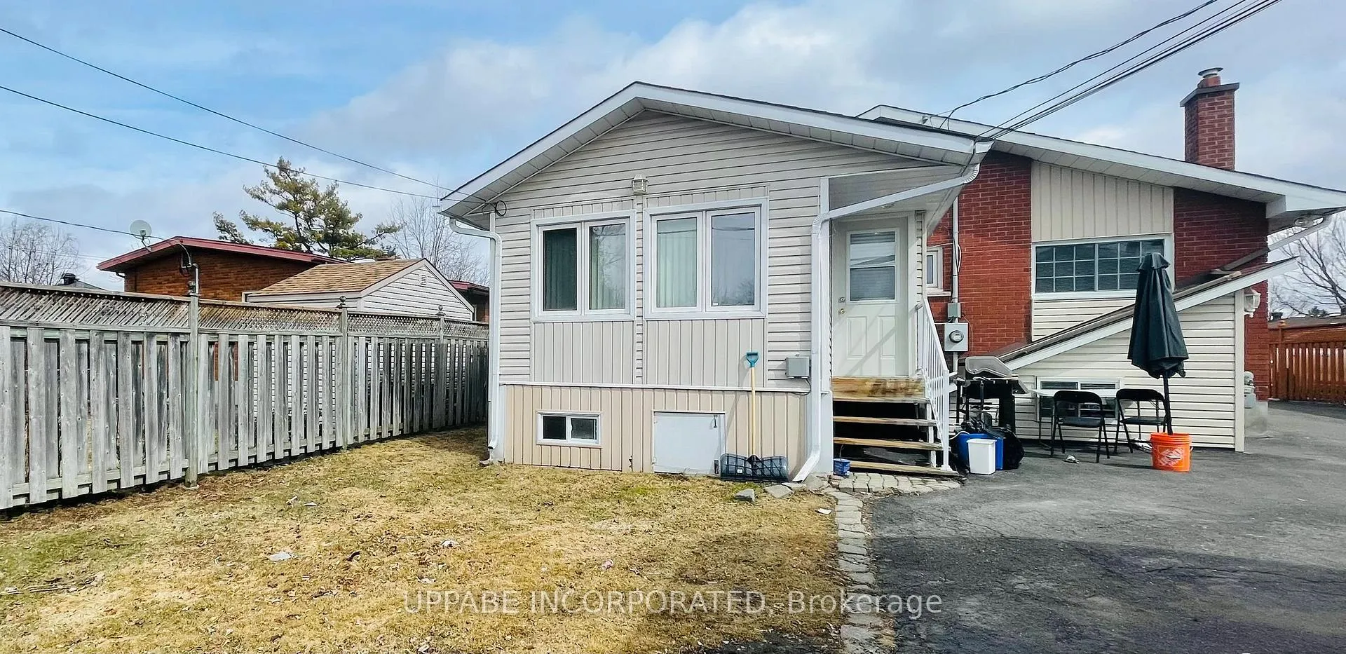 Photo 10 of Unit Unit B, 704 Claude Street, Ottawa, Castle Heights/Rideau High — HOMEH