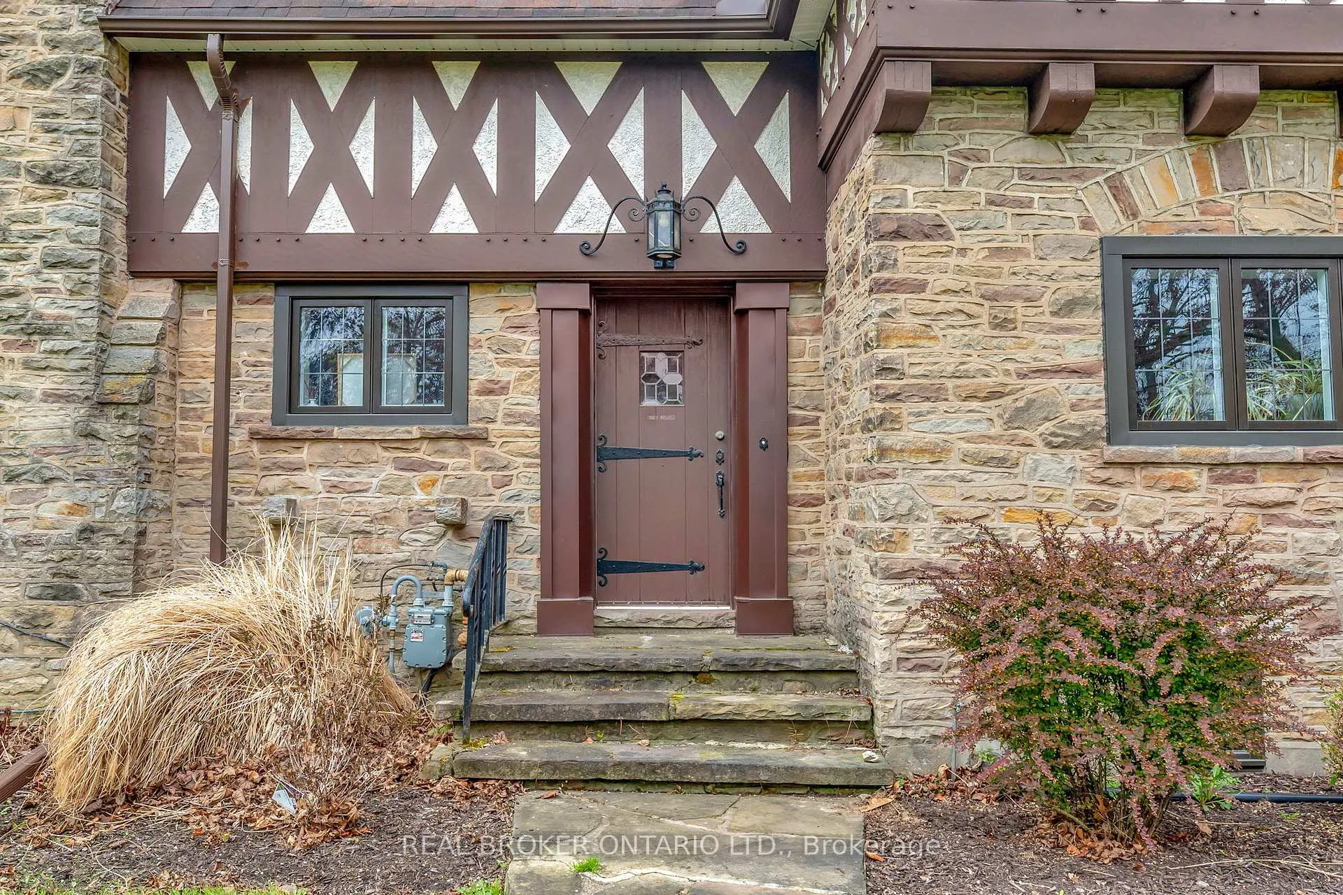 Photo 3 of 26 Evergreen Hill Road, Norfolk, Simcoe — HOMEH