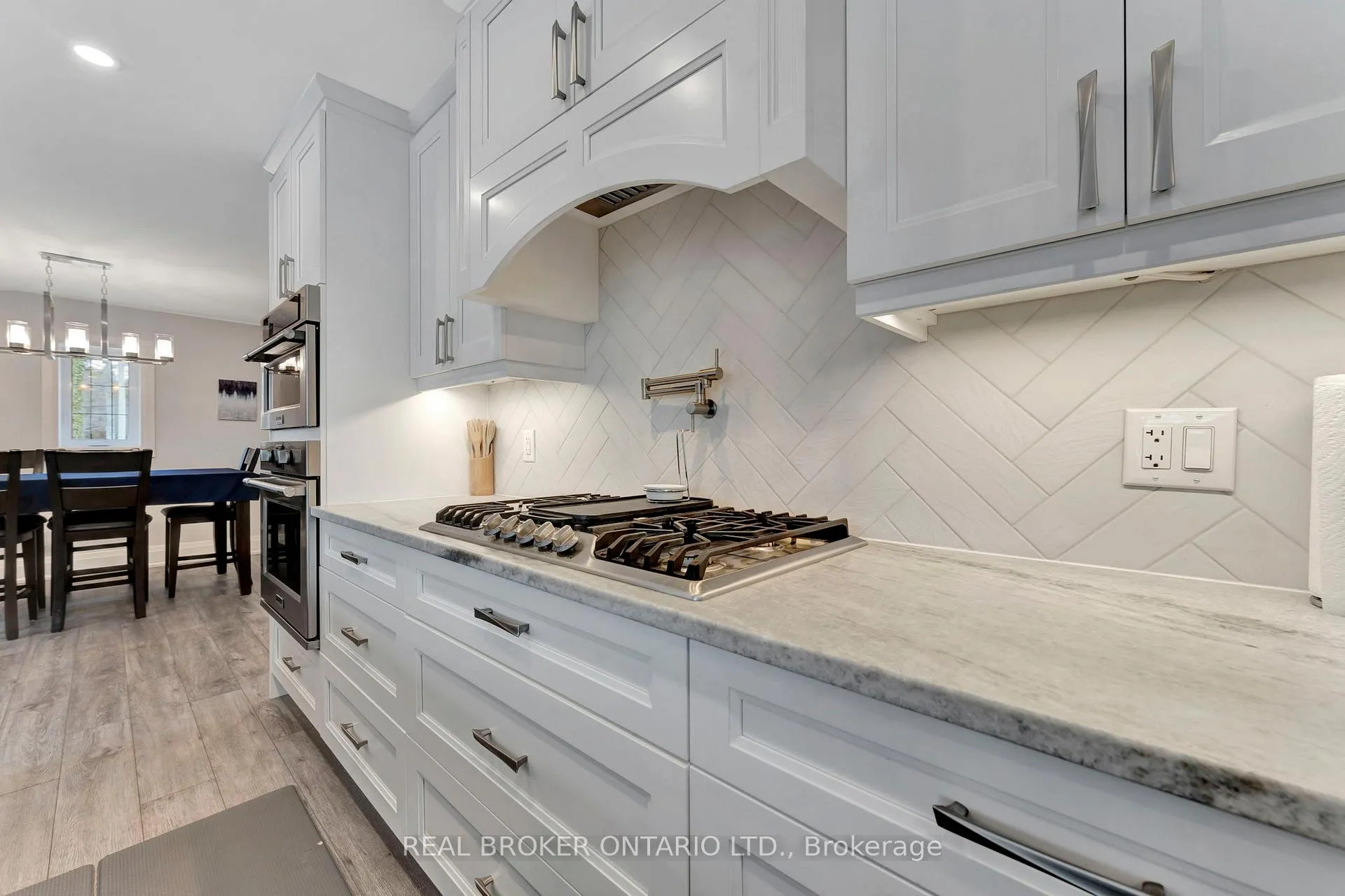 Photo 10 of 26 Evergreen Hill Road, Norfolk, Simcoe — HOMEH