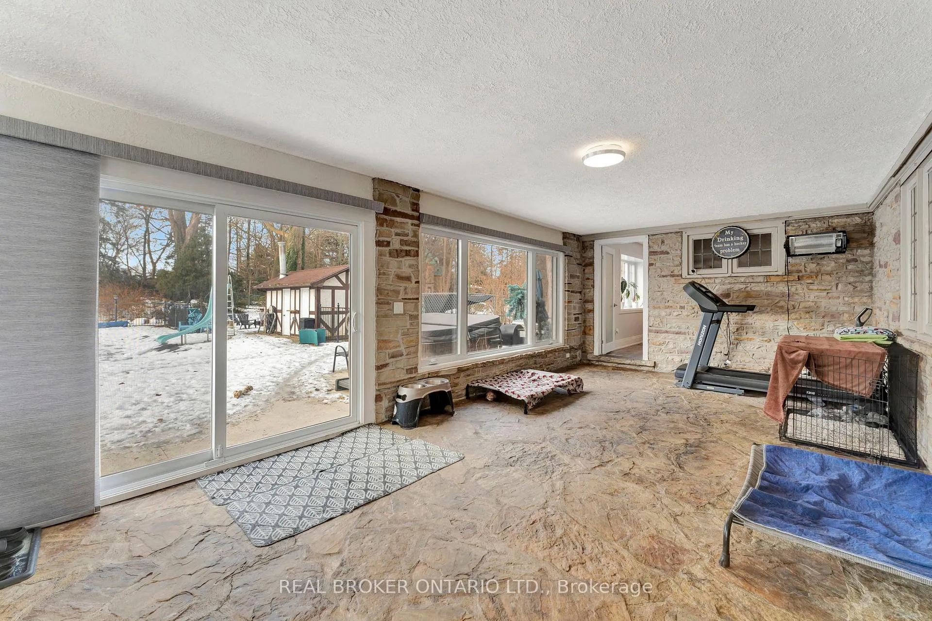 Photo 15 of 26 Evergreen Hill Road, Norfolk, Simcoe — HOMEH