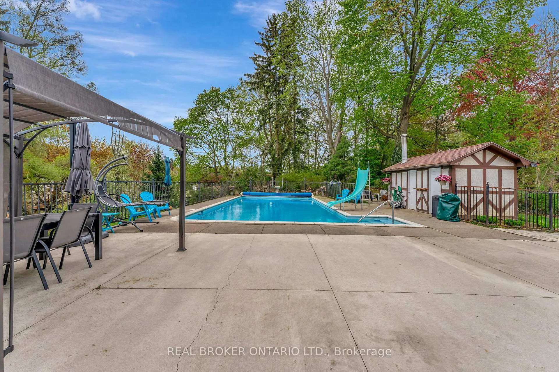 Photo 41 of 26 Evergreen Hill Road, Norfolk, Simcoe — HOMEH