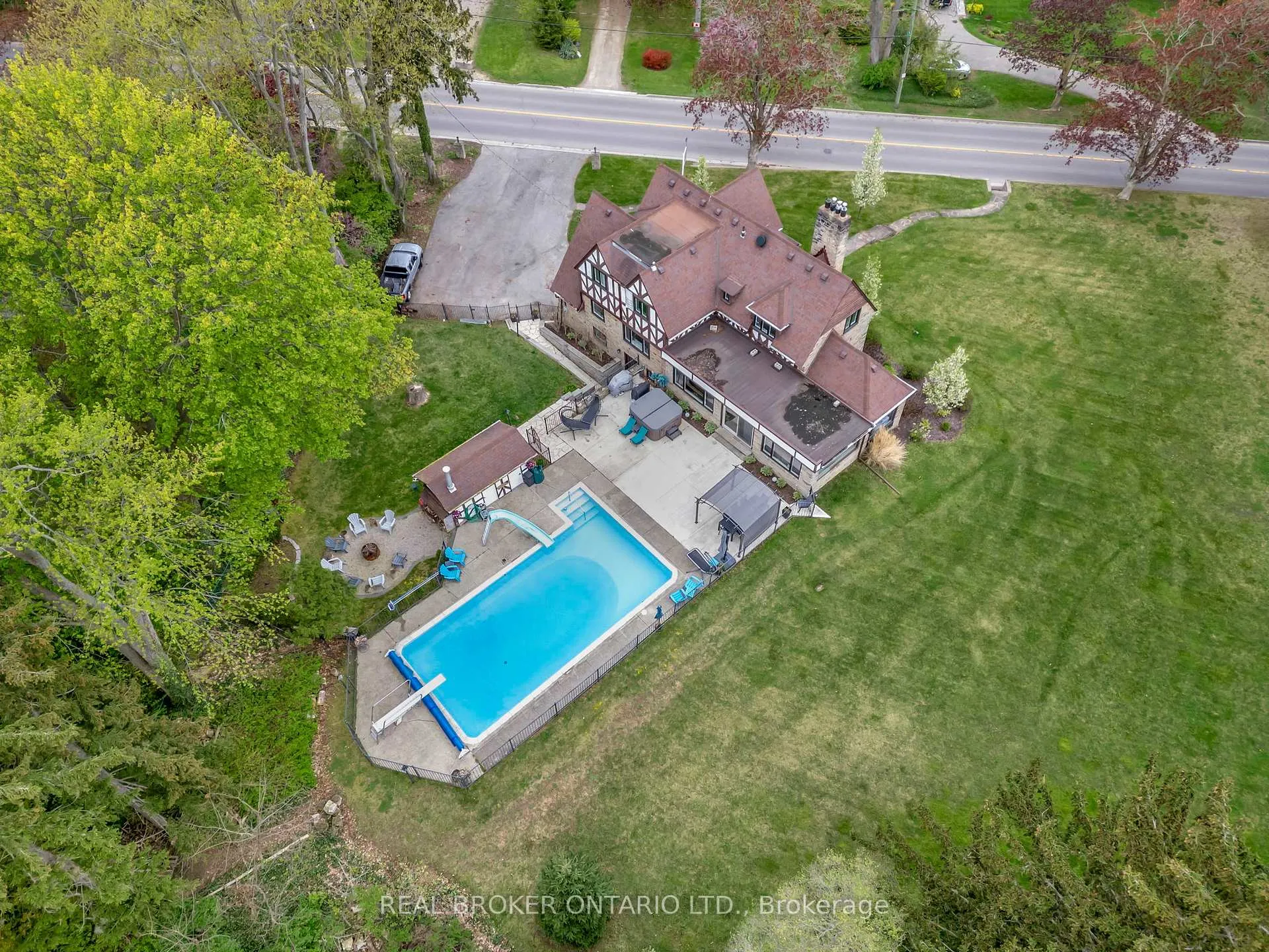Photo 51 of 26 Evergreen Hill Road, Norfolk, Simcoe — HOMEH
