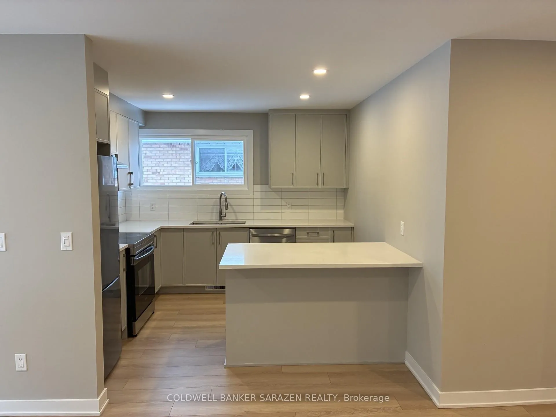 Photo 4 of 1263 Highgate Road, Ottawa, Parkway Park — HOMEH