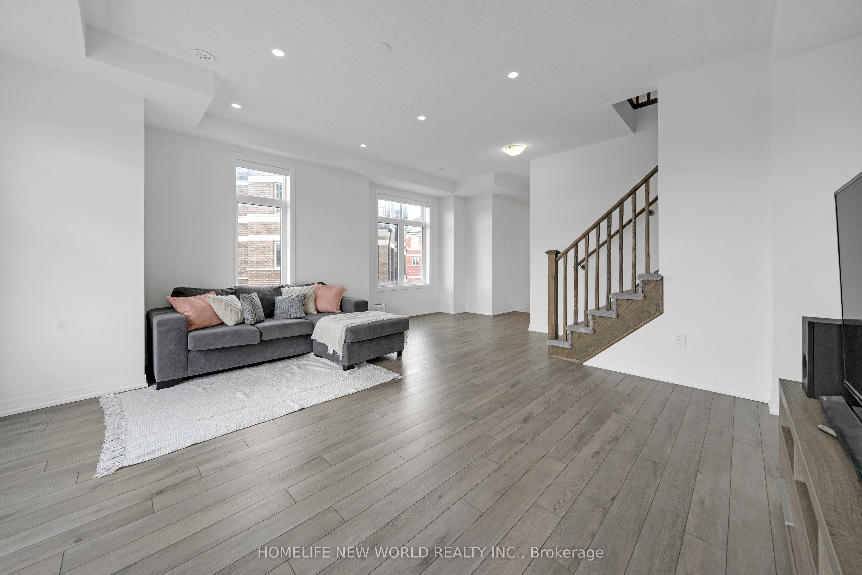 Photo 16 of 61 Carneros Way, Markham, Box Grove — HOMEH