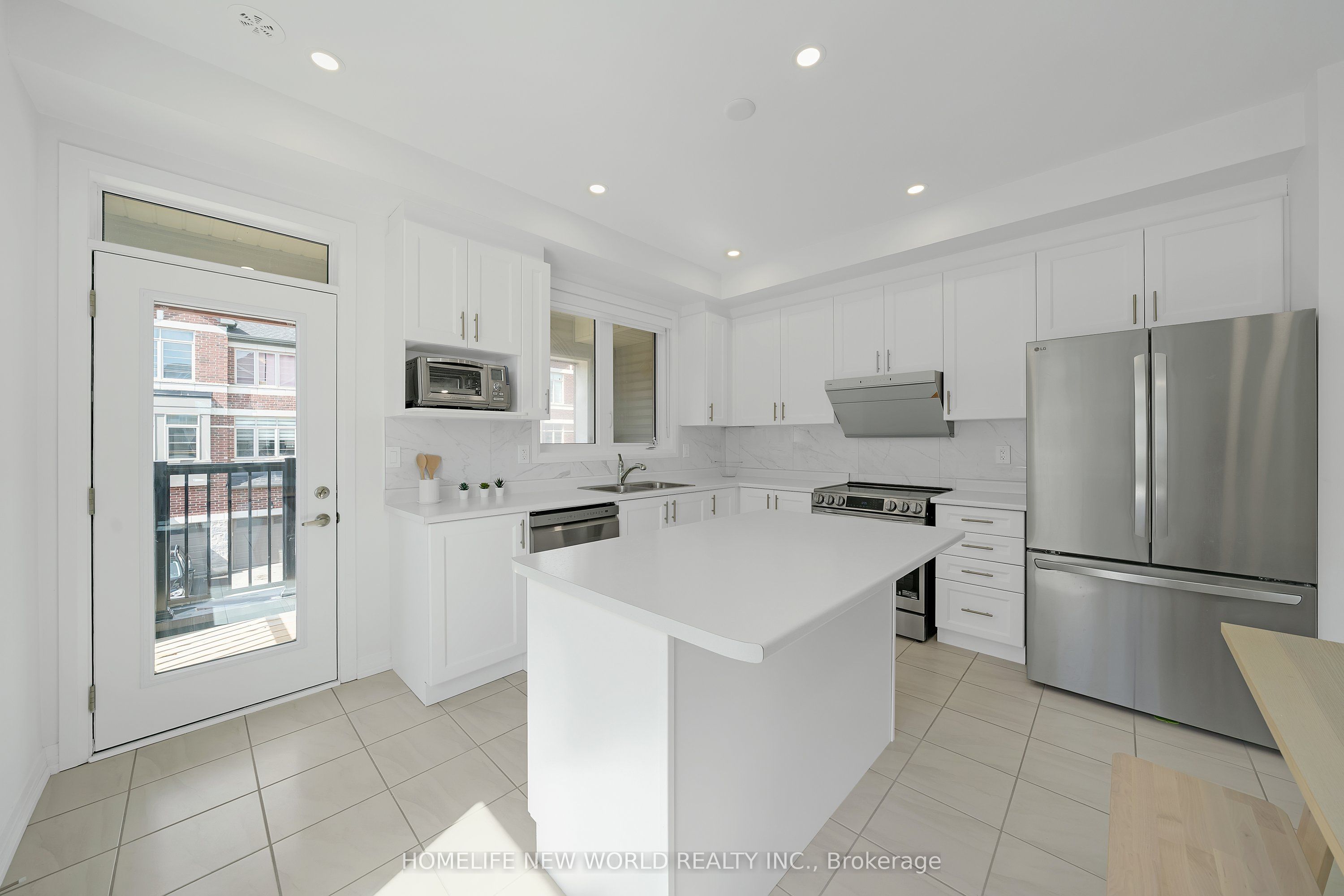 Photo 24 of 61 Carneros Way, Markham, Box Grove — HOMEH