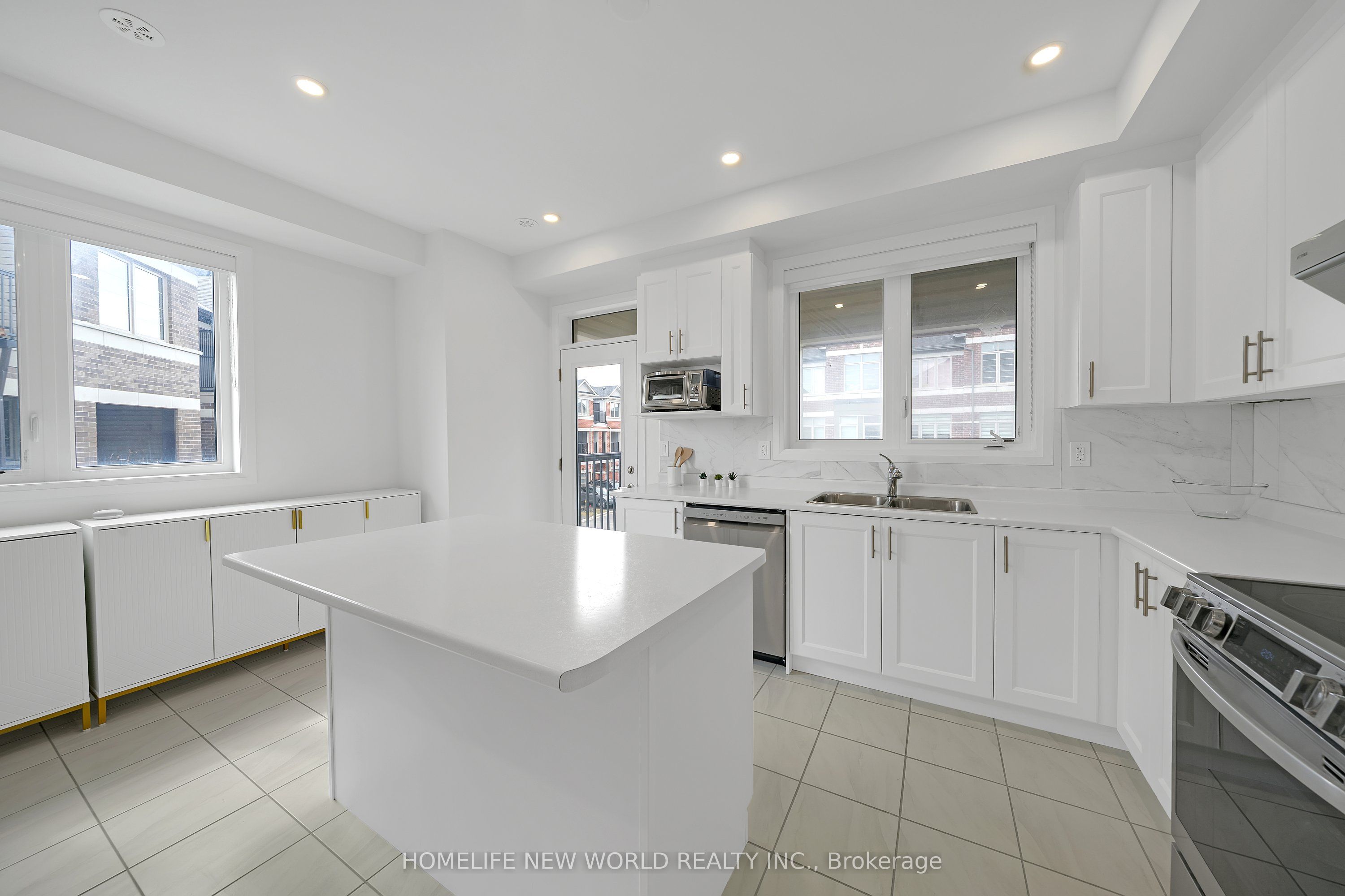 Photo 23 of 61 Carneros Way, Markham, Box Grove — HOMEH