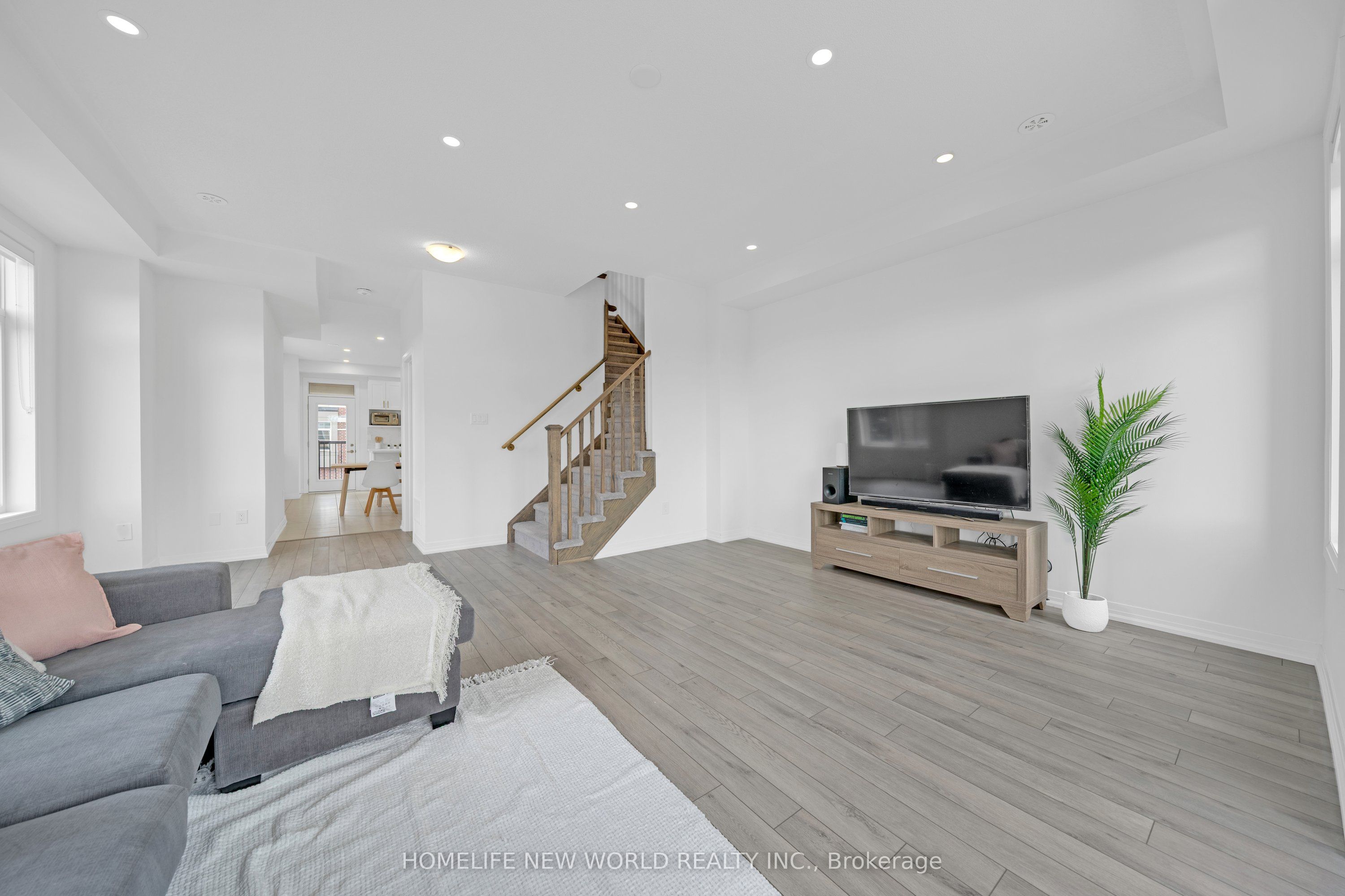 Photo 17 of 61 Carneros Way, Markham, Box Grove — HOMEH