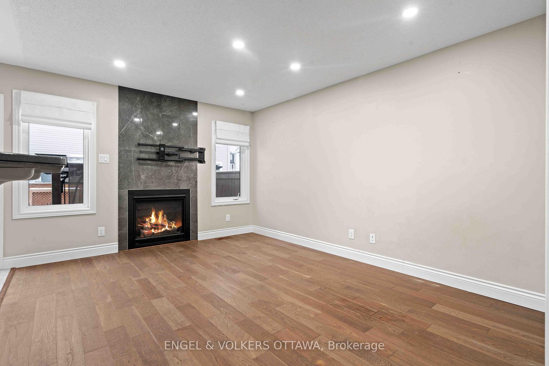 Photo 7 of 536 Broadleaf Street, Ottawa, Avalon West — HOMEH