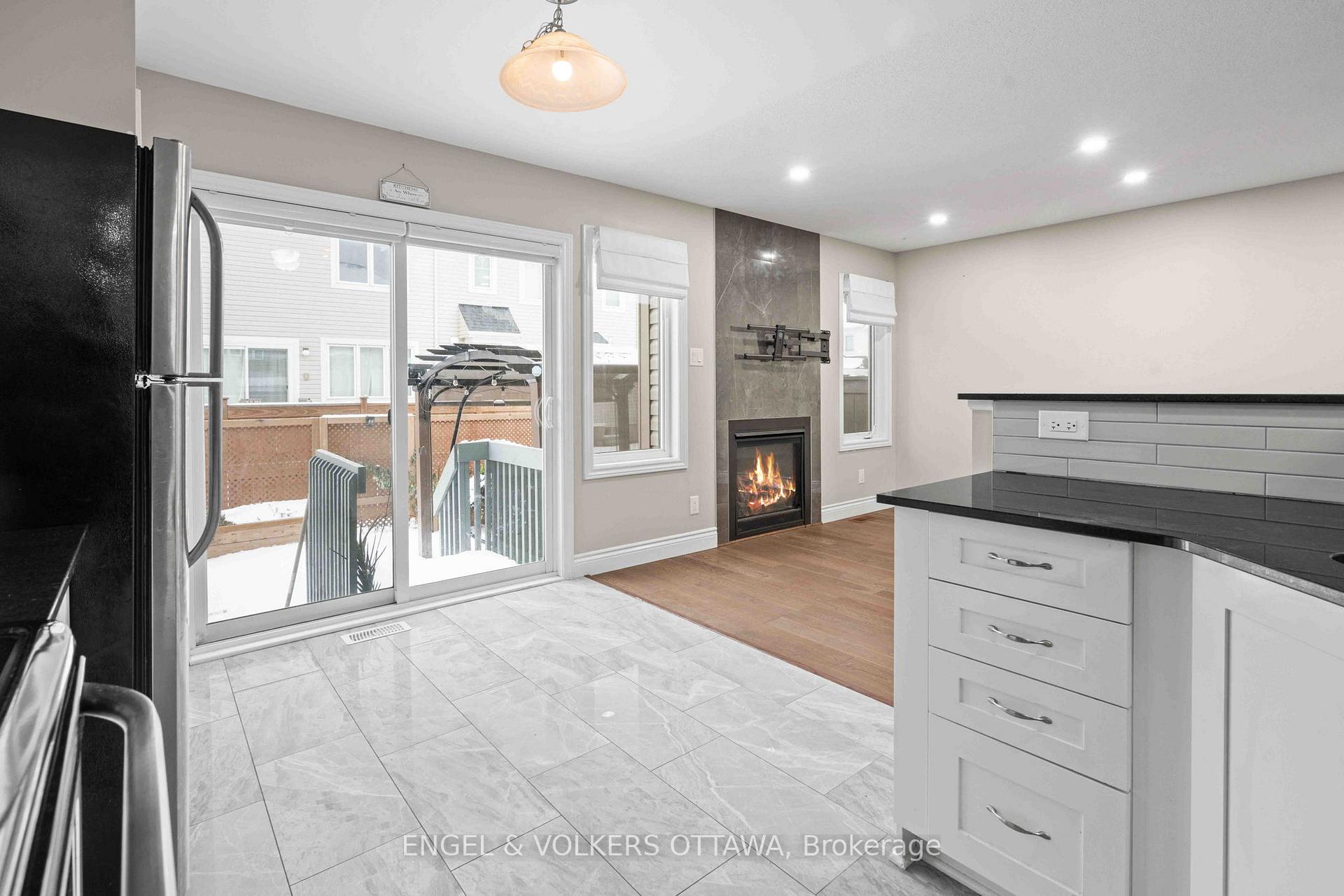 Photo 13 of 536 Broadleaf Street, Ottawa, Avalon West — HOMEH