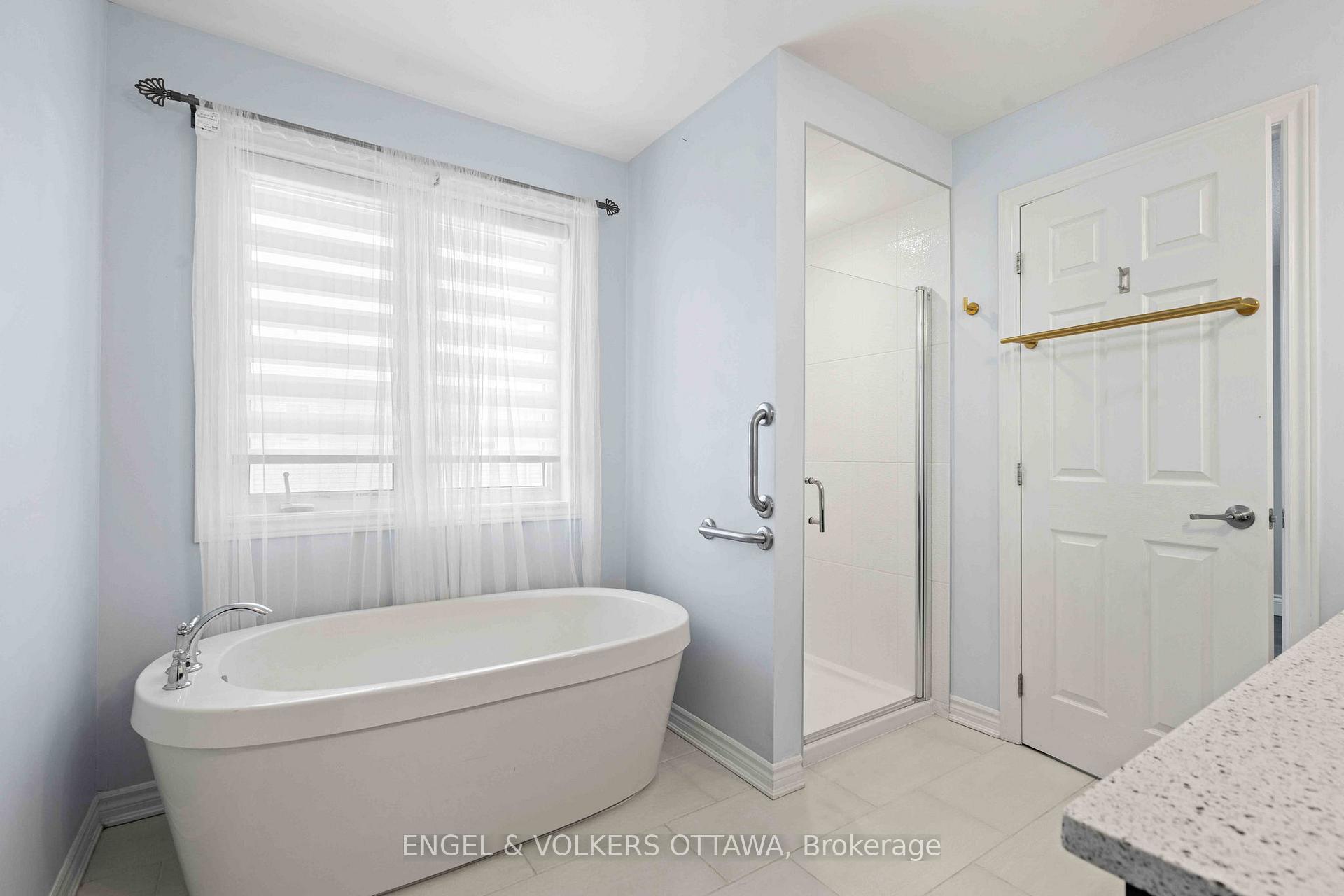 Photo 20 of 536 Broadleaf Street, Ottawa, Avalon West — HOMEH