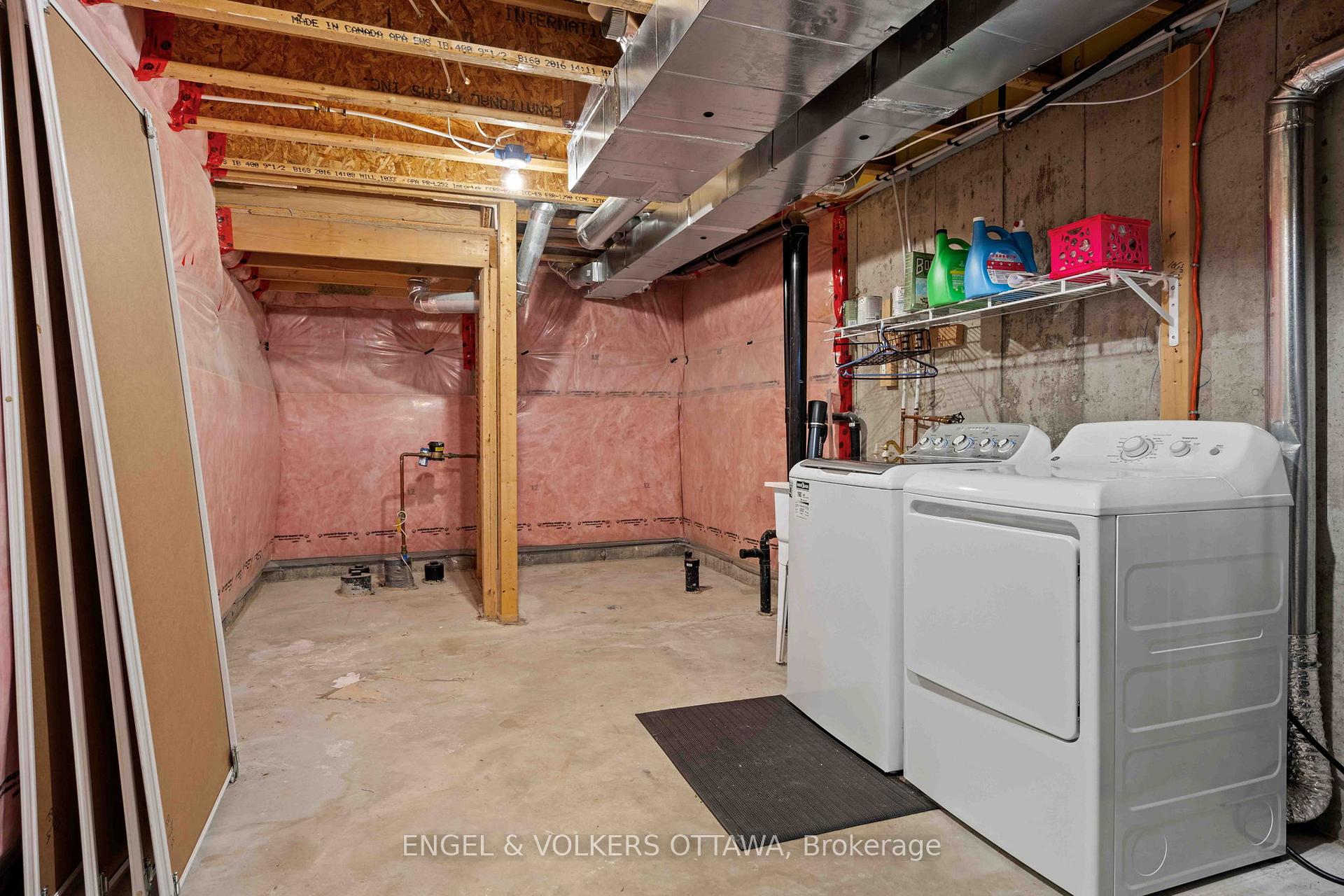 Photo 23 of 536 Broadleaf Street, Ottawa, Avalon West — HOMEH