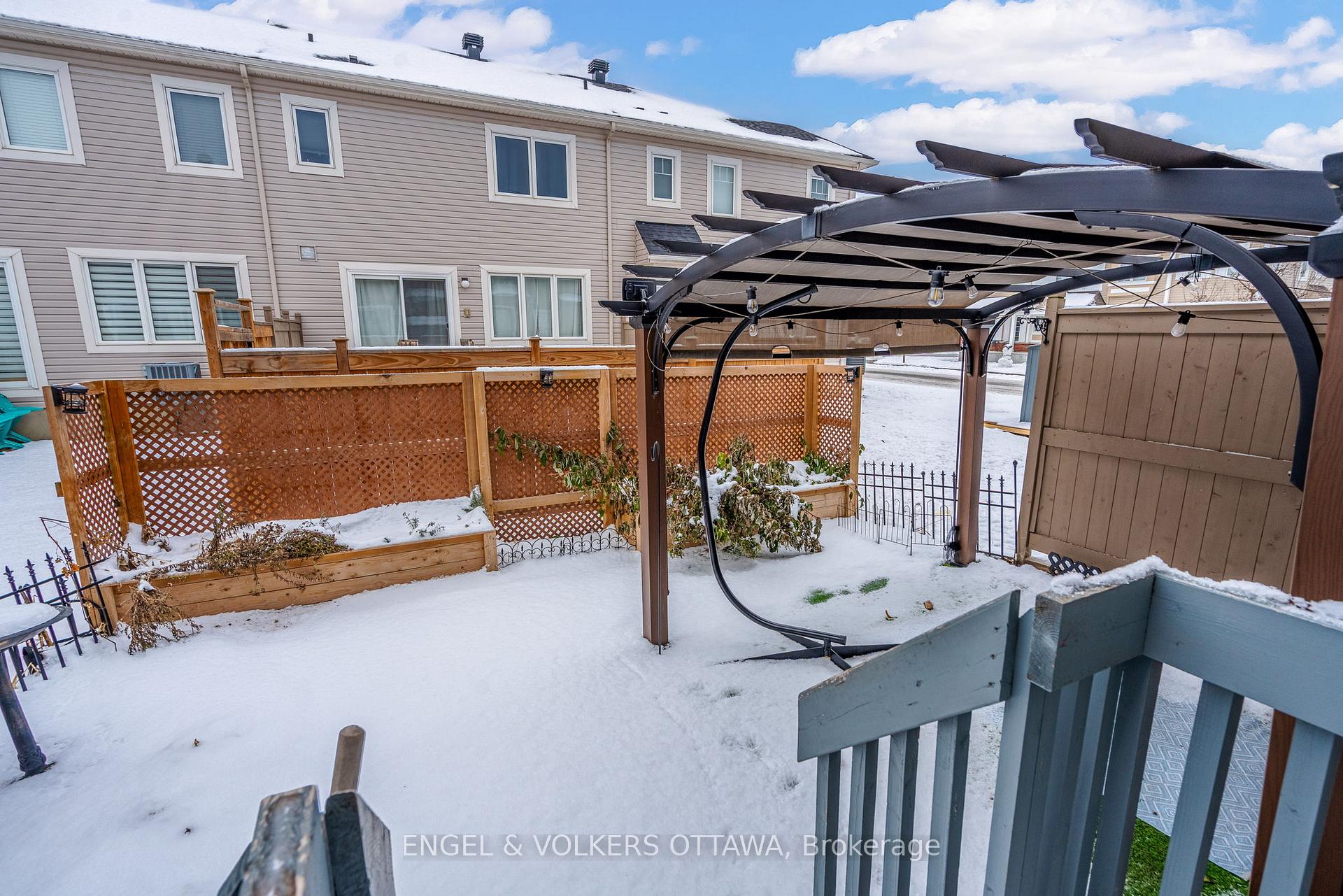 Photo 24 of 536 Broadleaf Street, Ottawa, Avalon West — HOMEH