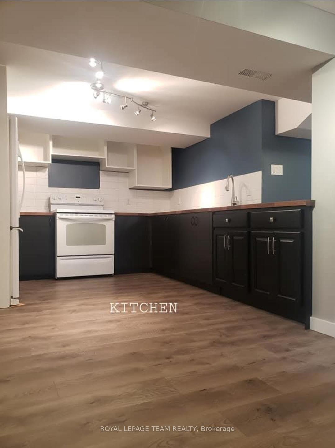 Photo 17 of 726 Cummings Avenue, Ottawa, Castle Heights/Rideau High — HOMEH