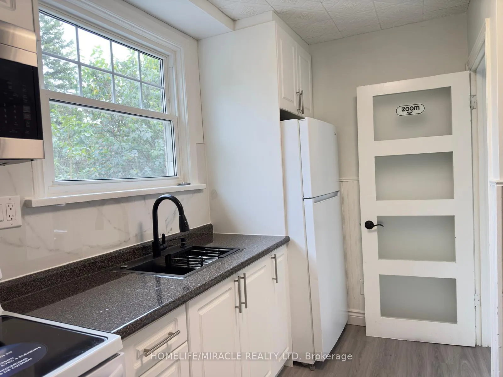 Photo 8 of 5672 Drummond Road, Niagara Falls, Hospital — HOMEH