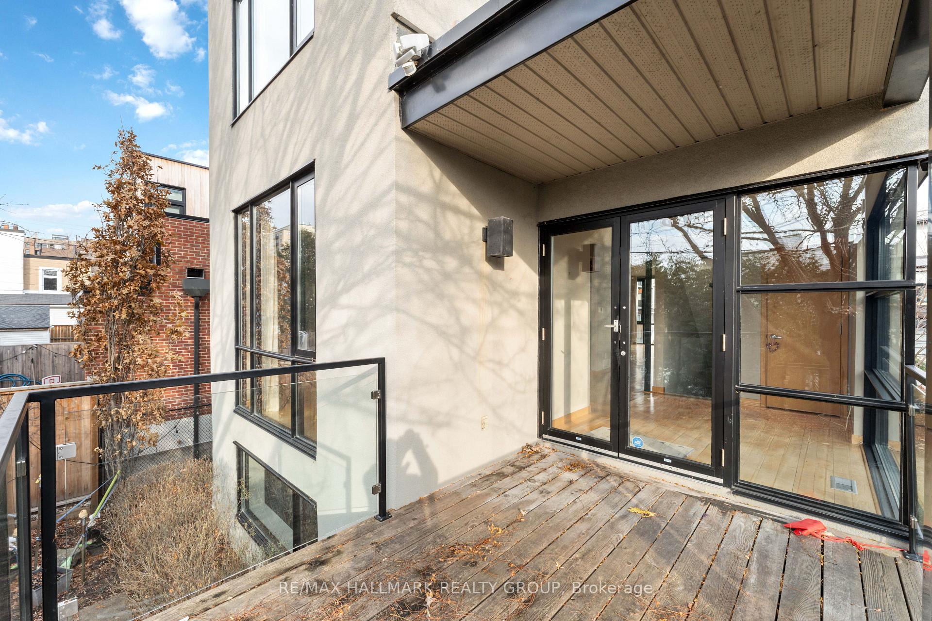 Photo 13 of 54 Douglas Avenue, Ottawa, Lindenlea — HOMEH