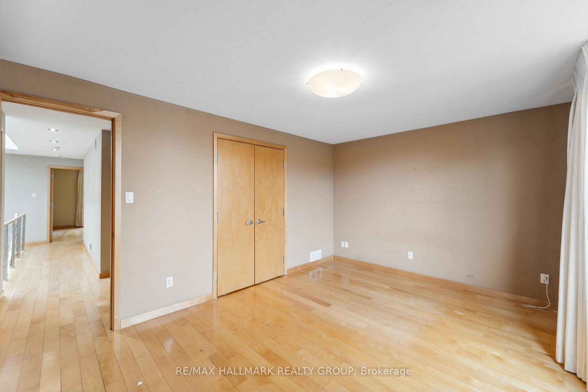 Photo 22 of 54 Douglas Avenue, Ottawa, Lindenlea — HOMEH