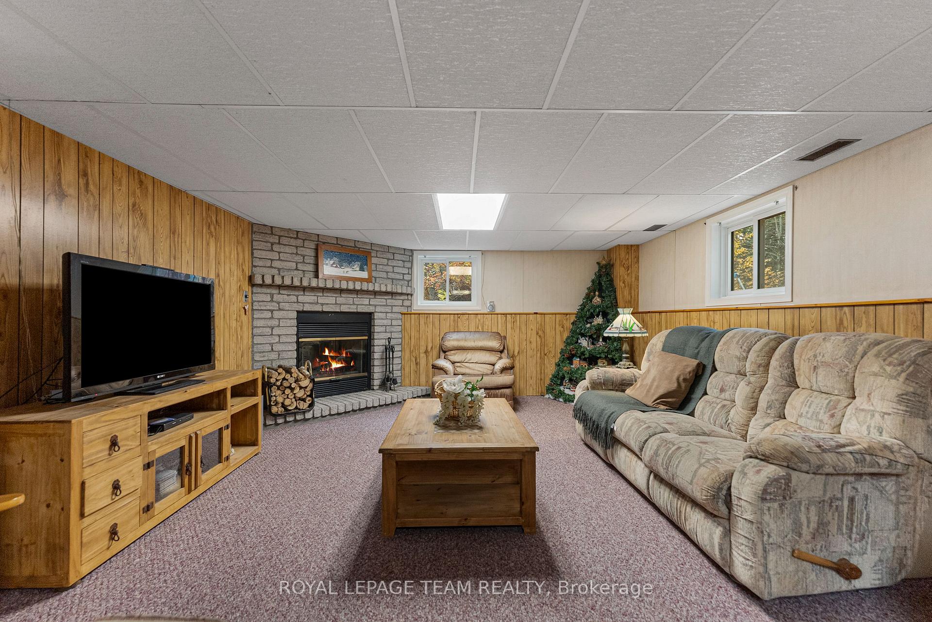 Photo 23 of 725 Marsh Road, North Algona Wilberforce, North Algona/Wilberforce Twp — HOMEH